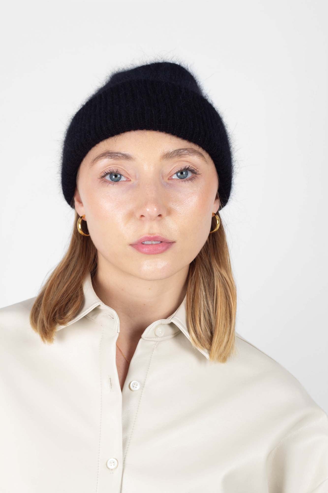 Black mohair beanie hat_1