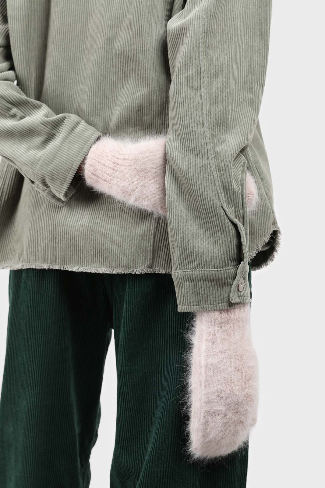 Light beige mohair mittens_1