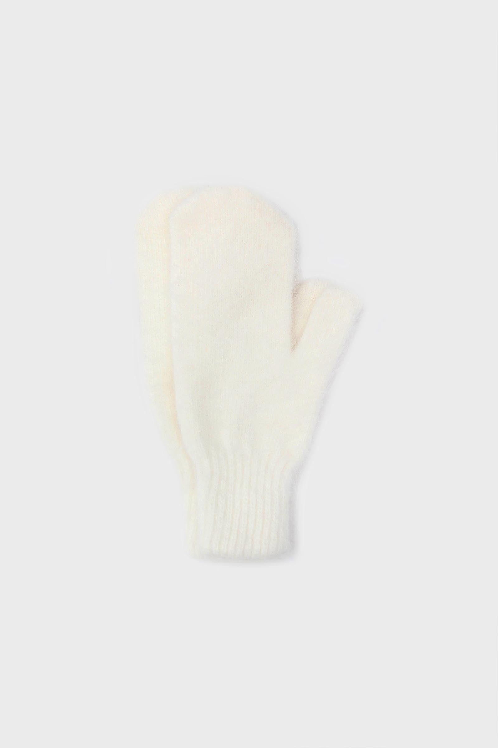 White mohair mittens_2