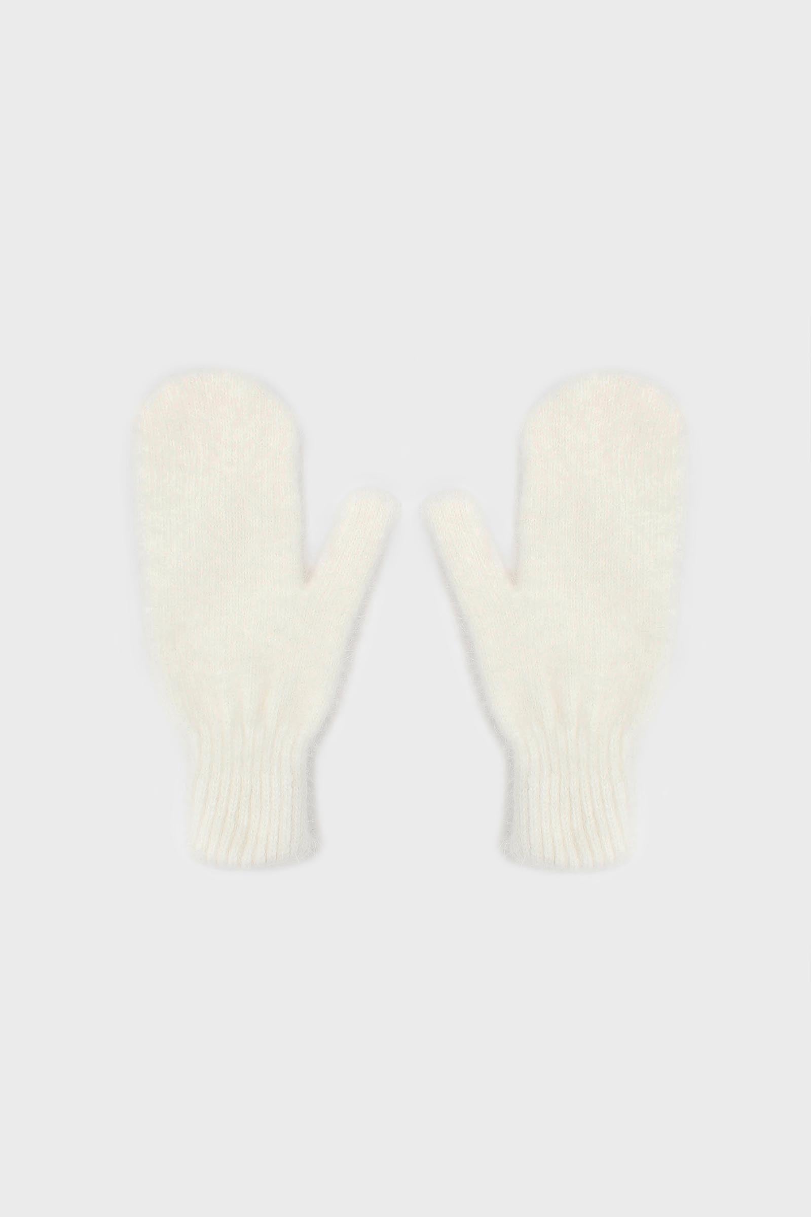 White mohair mittens_1