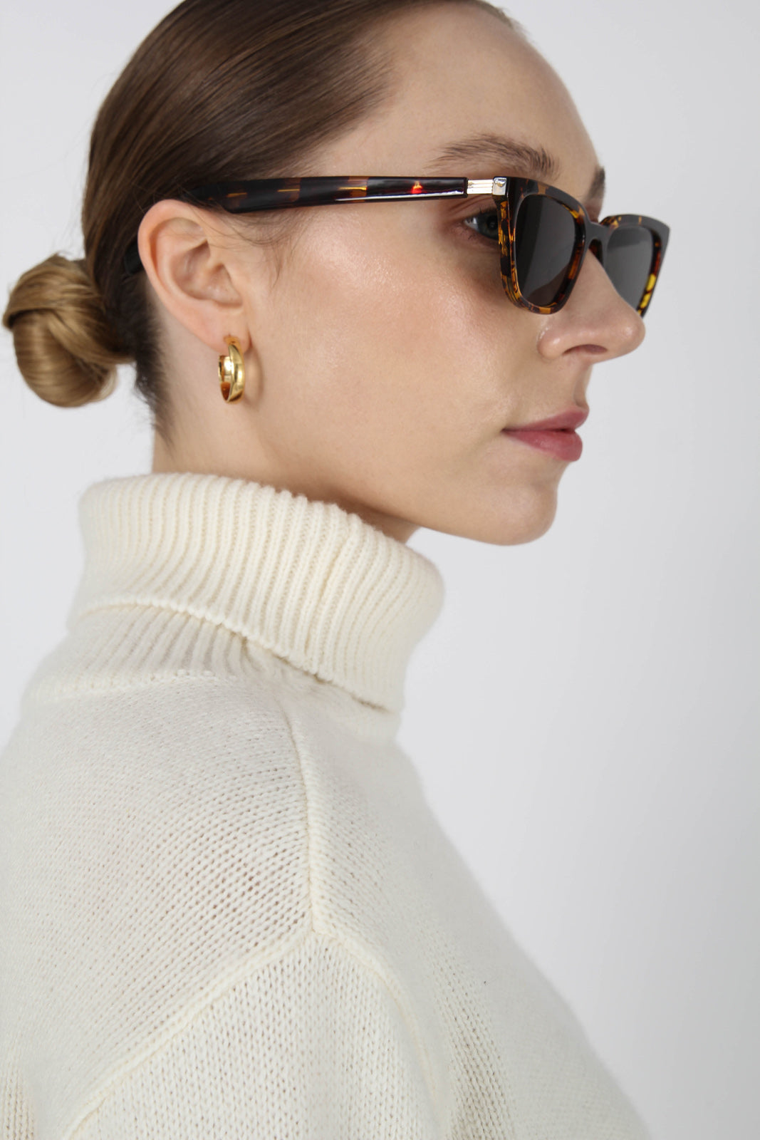 Ivory wool cropped turtleneck jumper_3