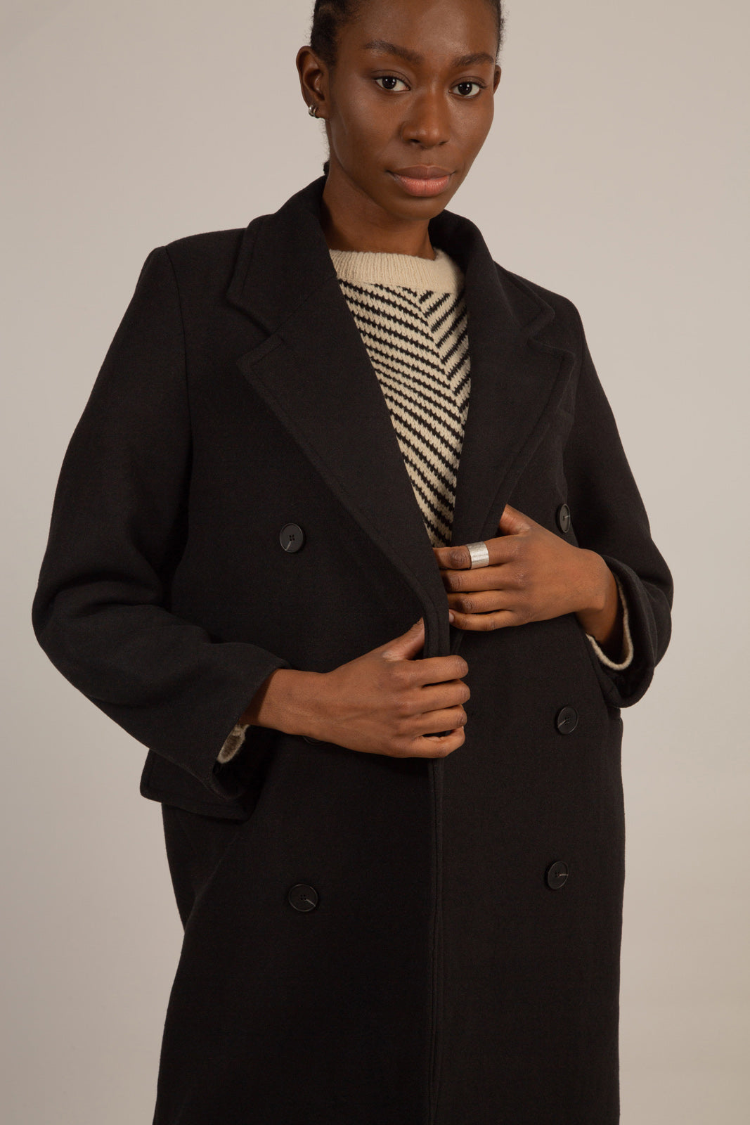 Black wool blend double breasted coat_5
