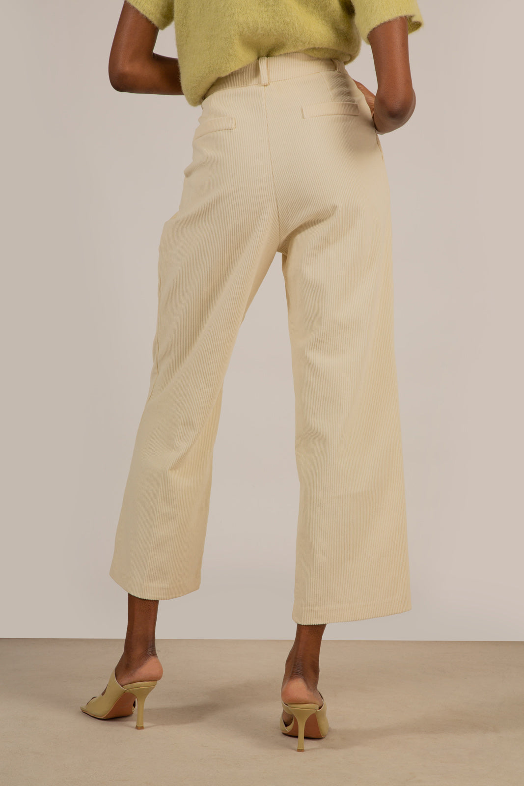 Ivory corduroy tucked trousers_4