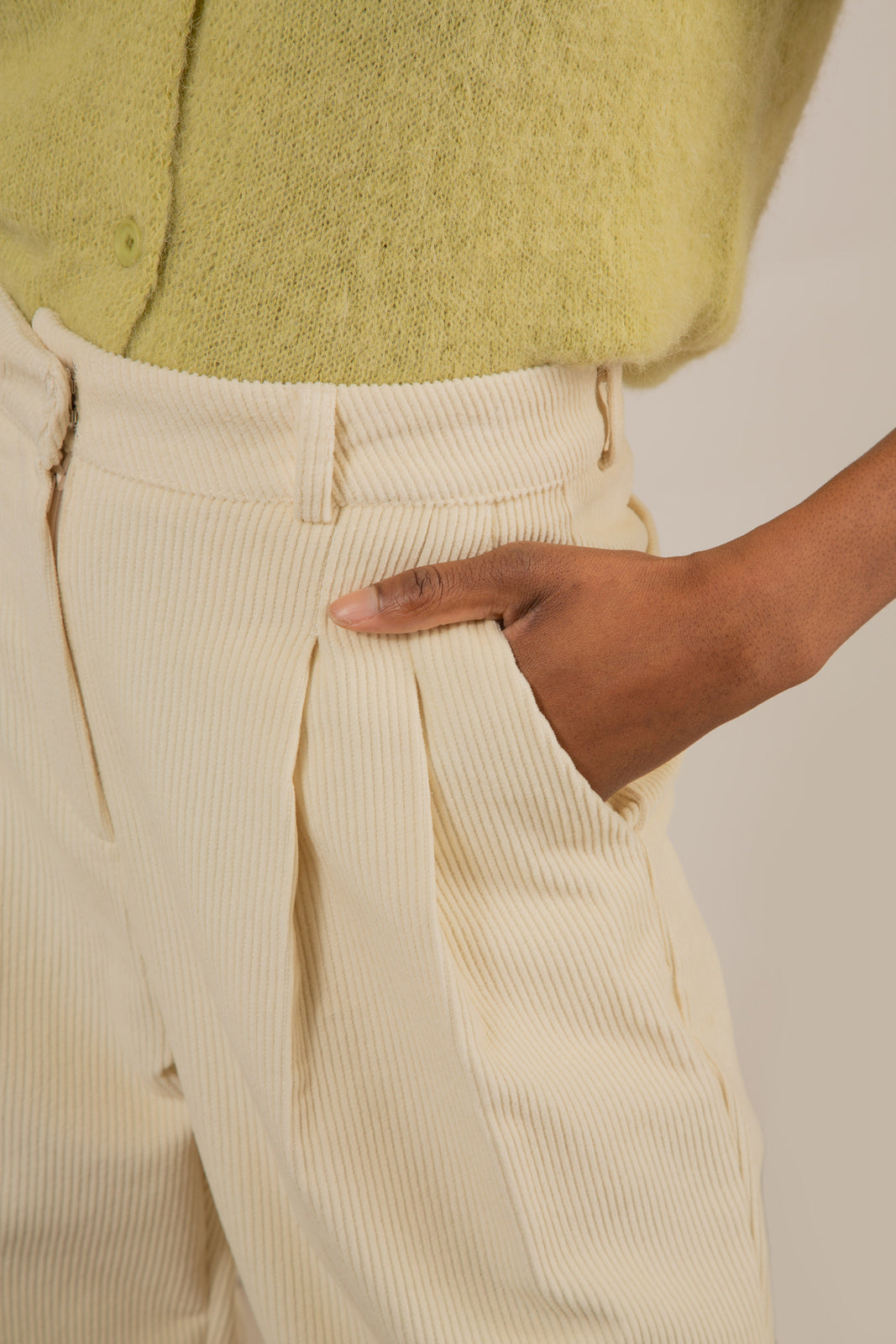 Ivory corduroy tucked trousers_2