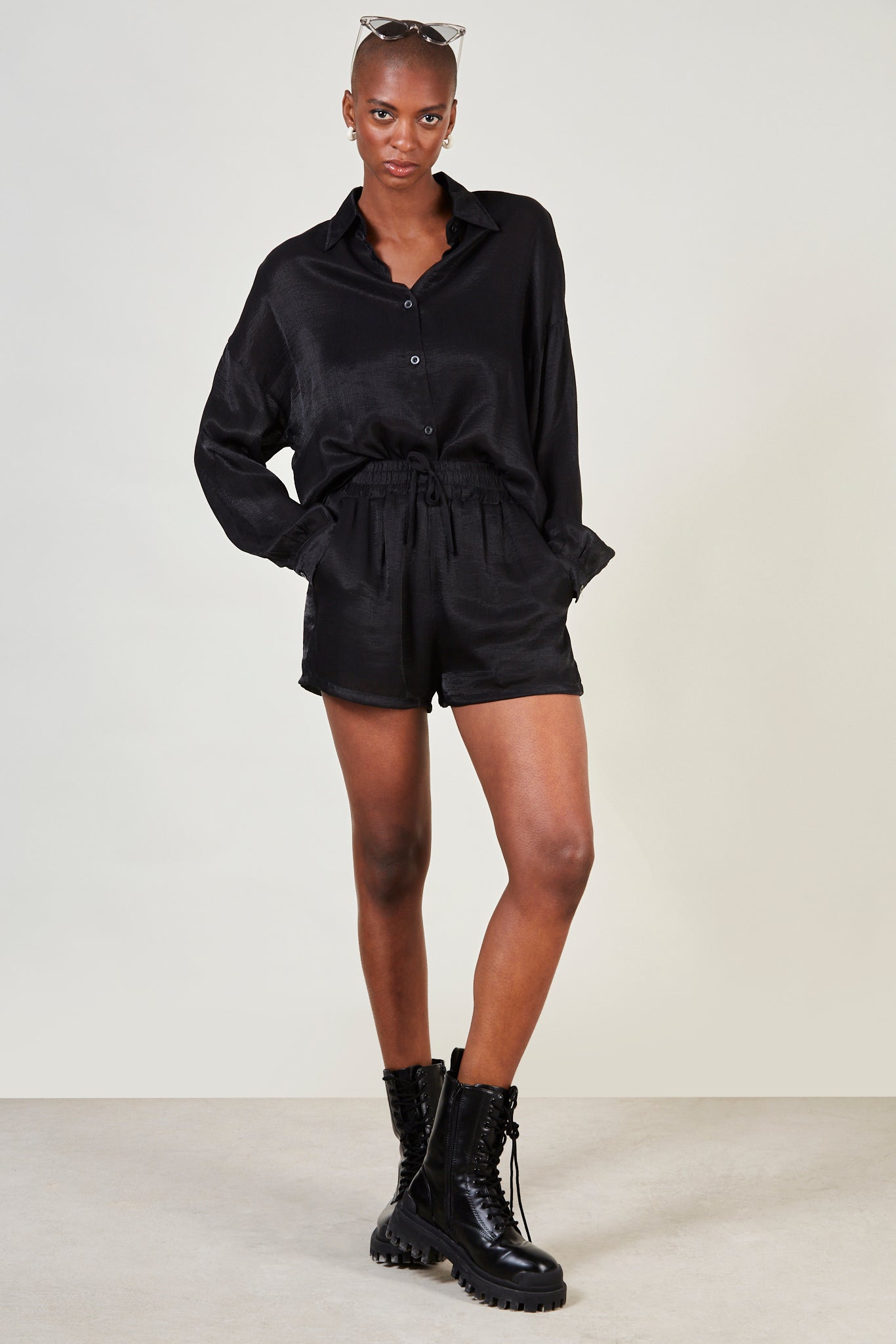 Black gauzy shorts_1