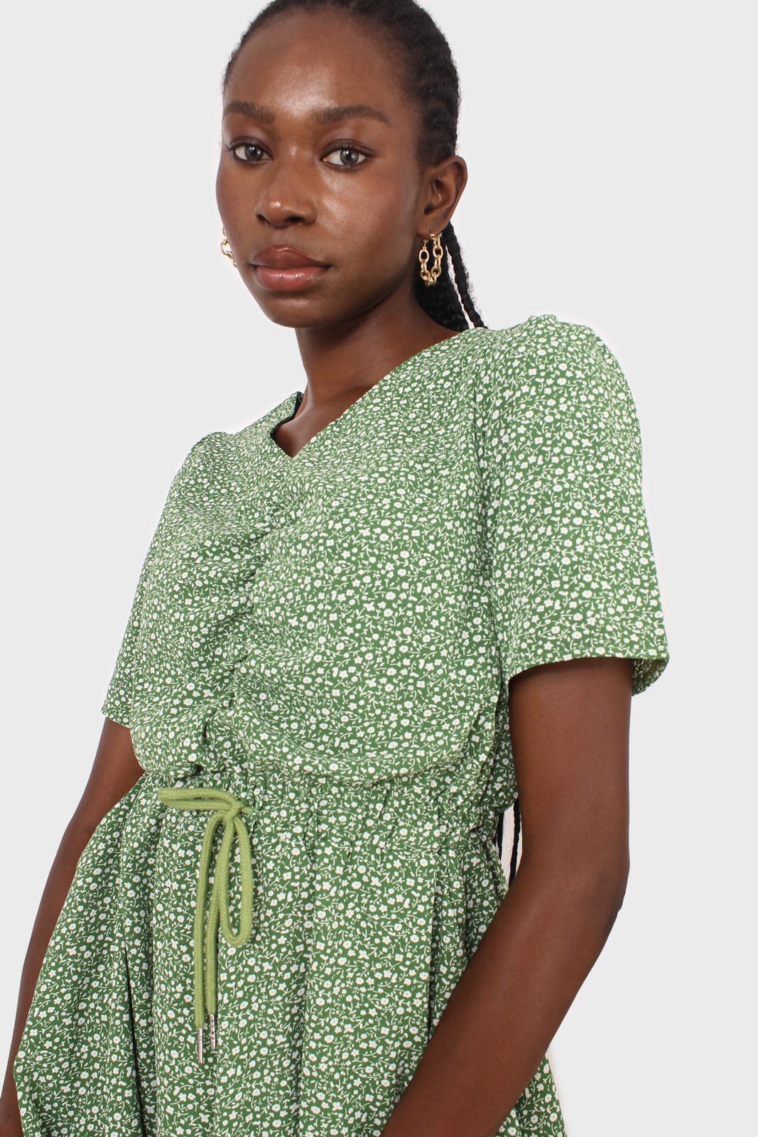 Green and white floral print tie waist romper_10