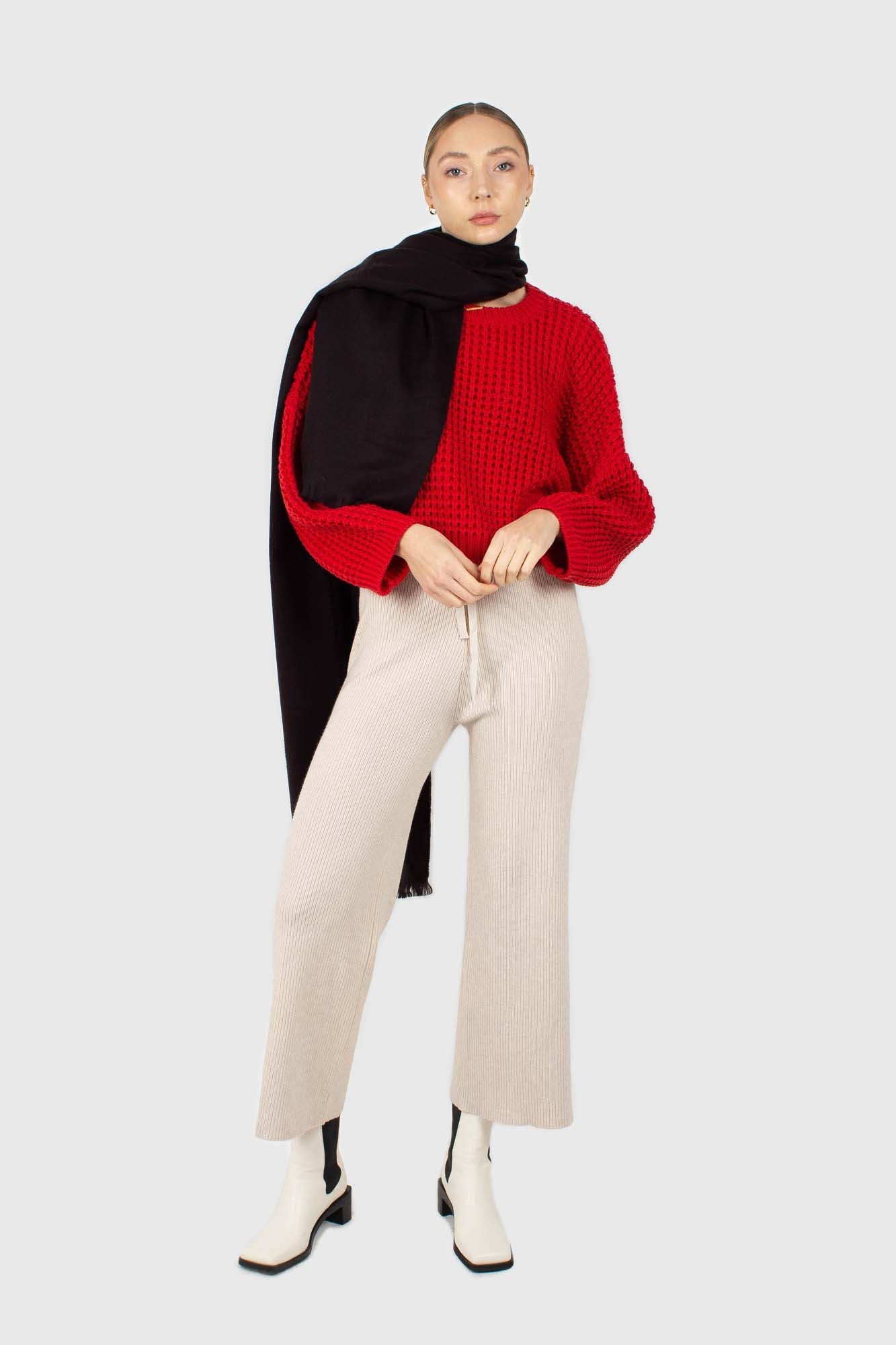 Black ultra soft classic scarf_2