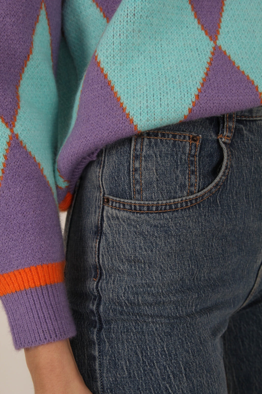 Blue washed recycled cotton blend jeans_3