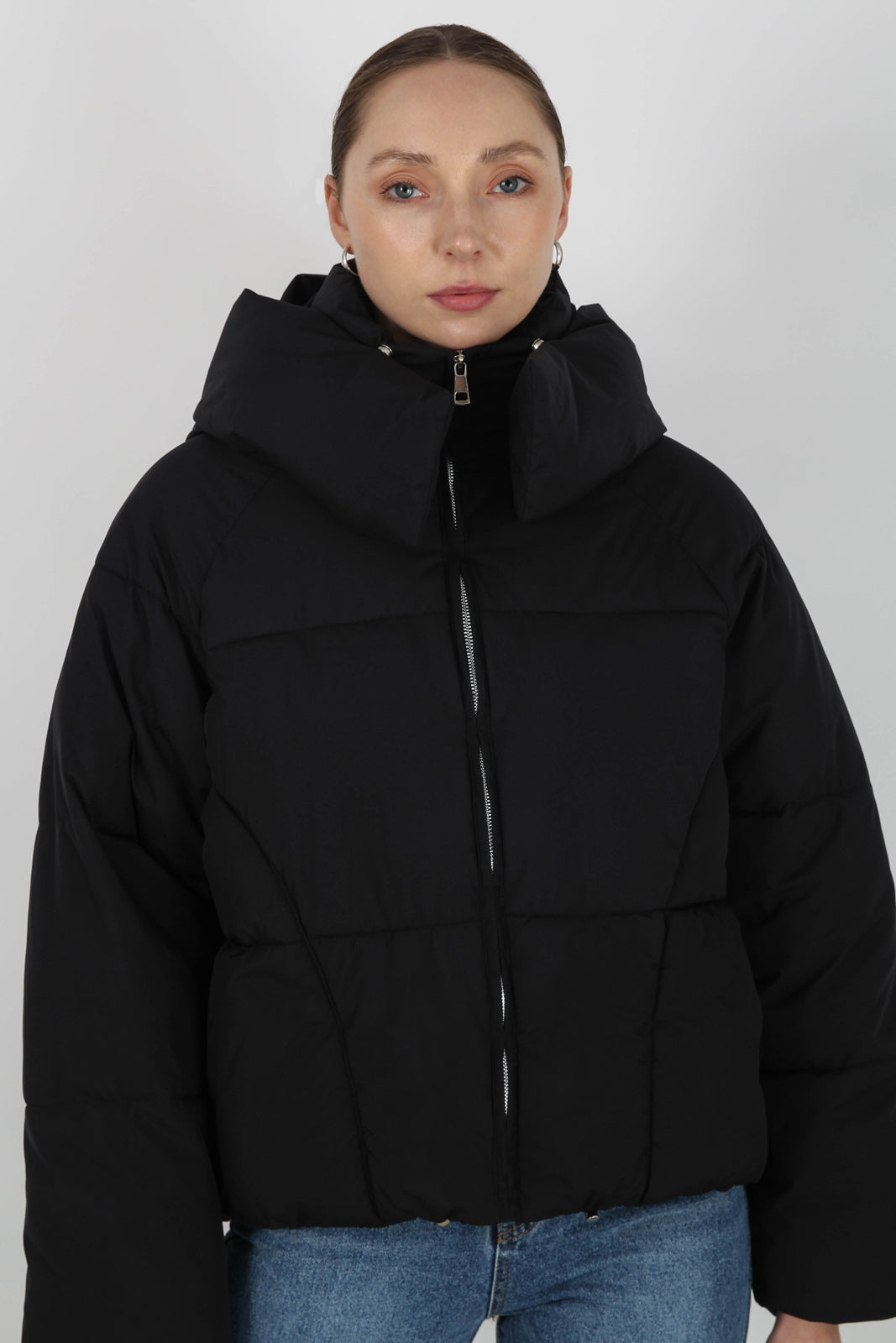 Black thick hooded puffer jacket_1