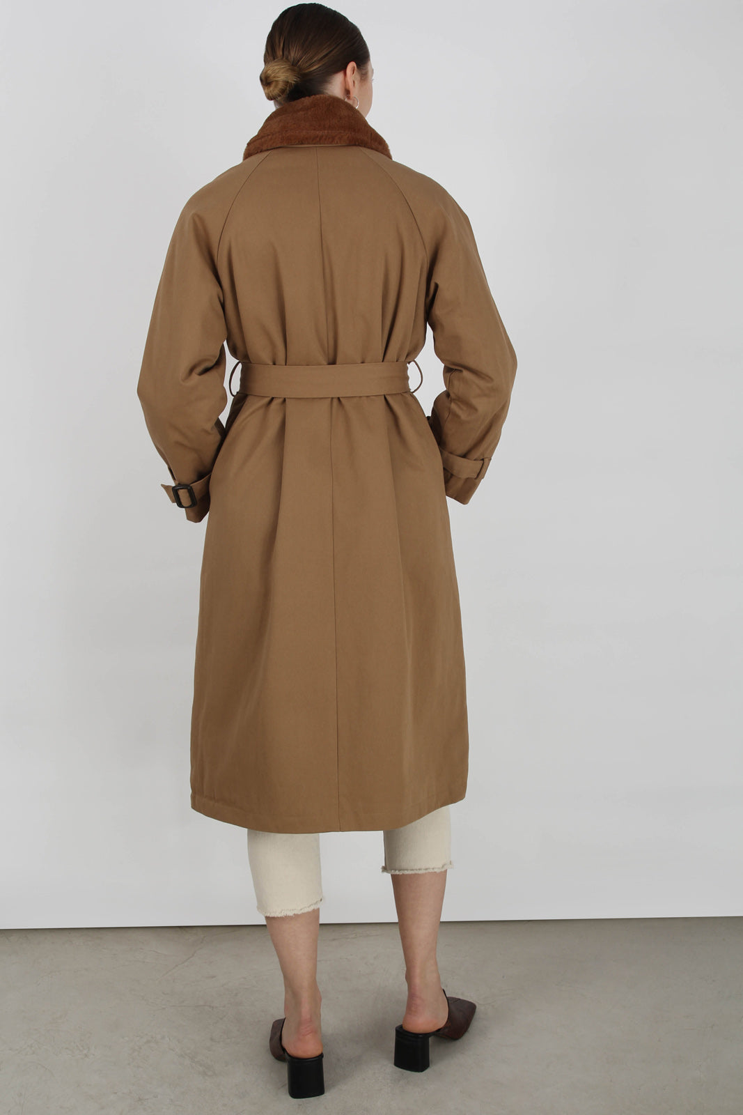 Brown faux fur collar lined trench coat_5