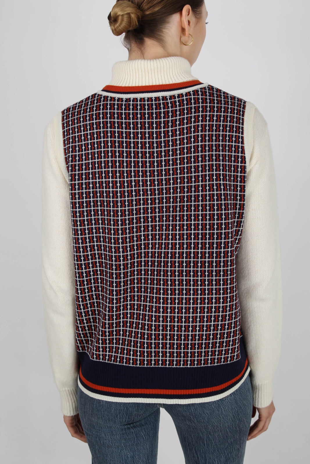 Navy and orange graphic V neck sweater vest_5