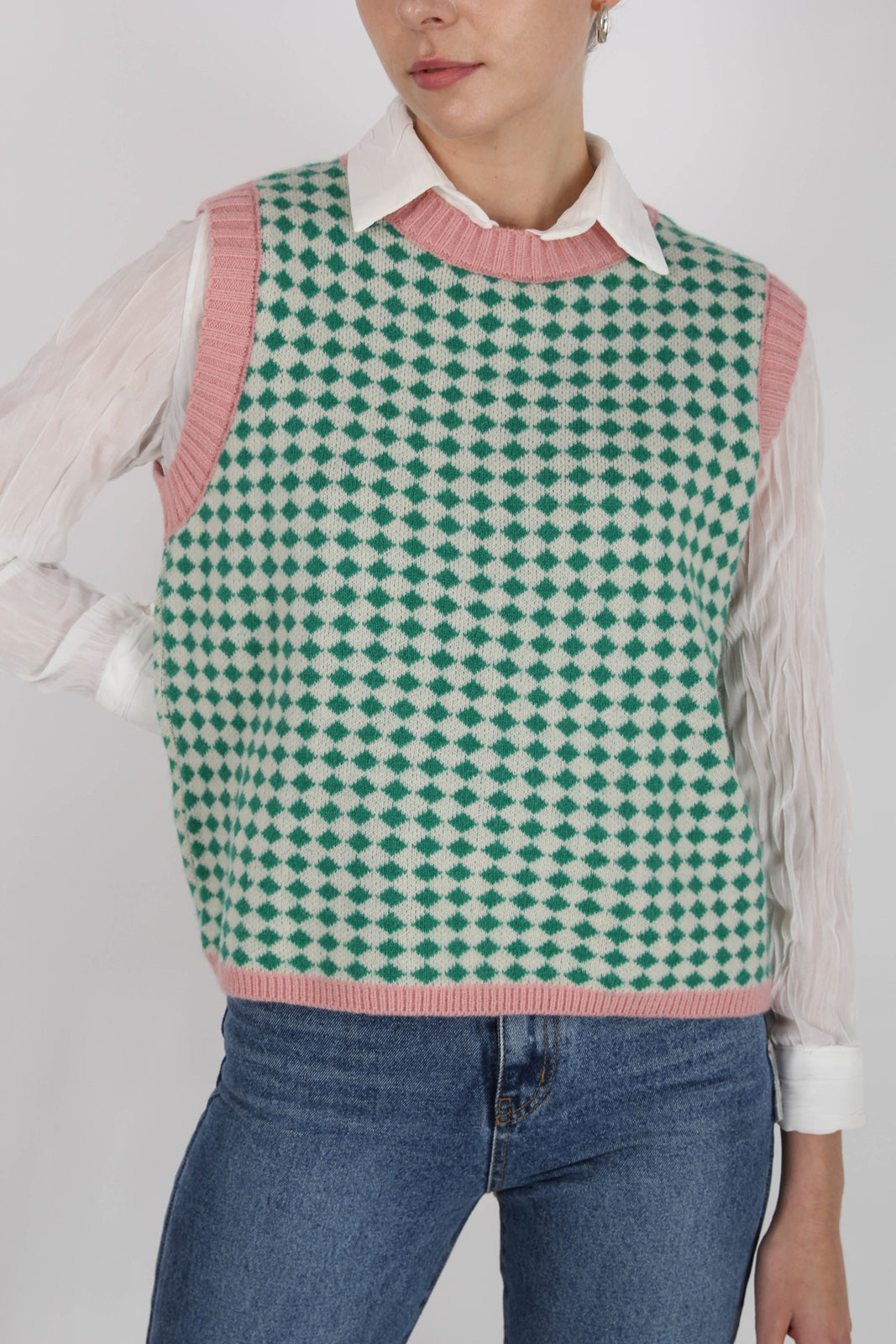Pink and mint intarsia diamond sweater vest_4