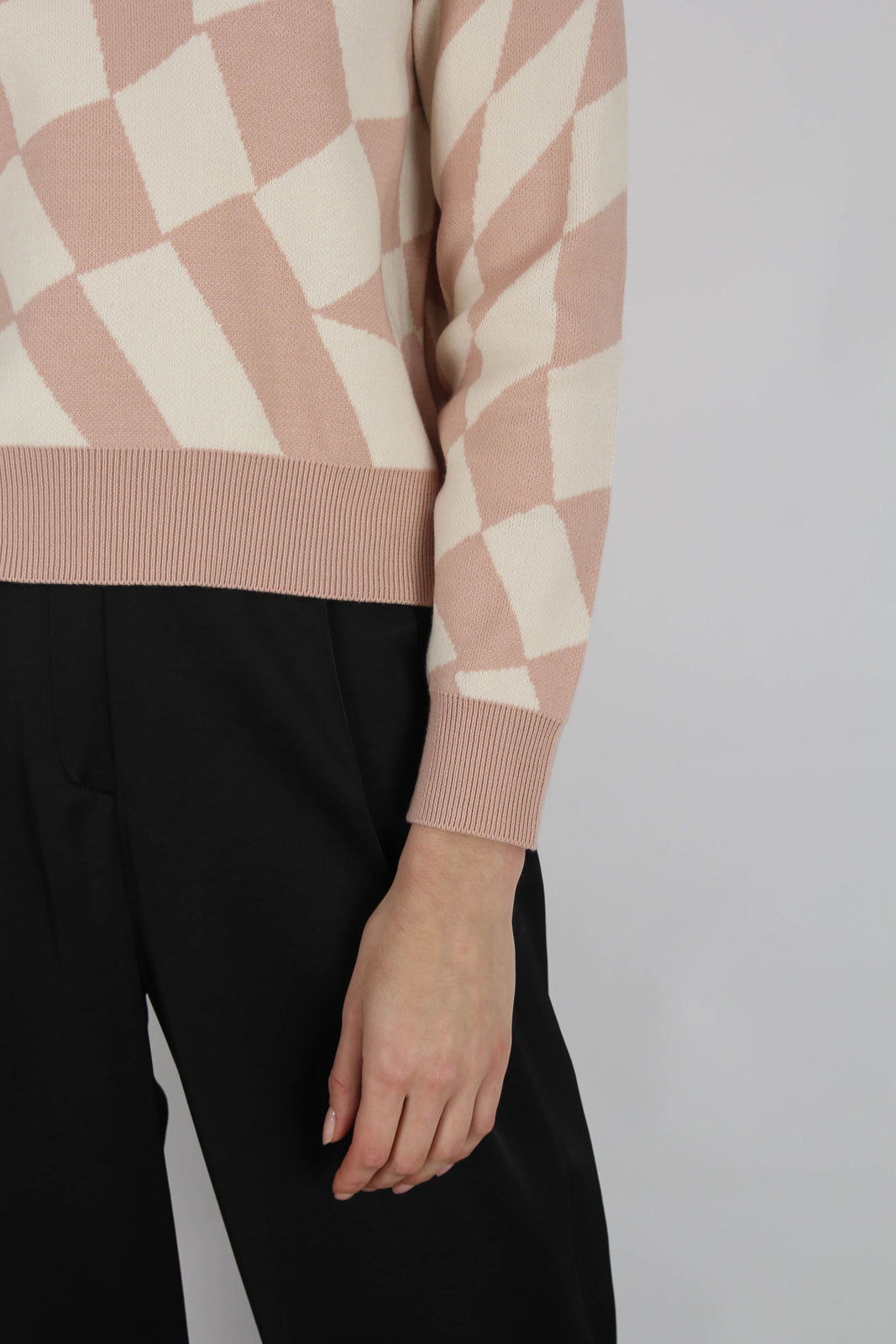 Pink and ivory psychedelic intarsia jumper_3