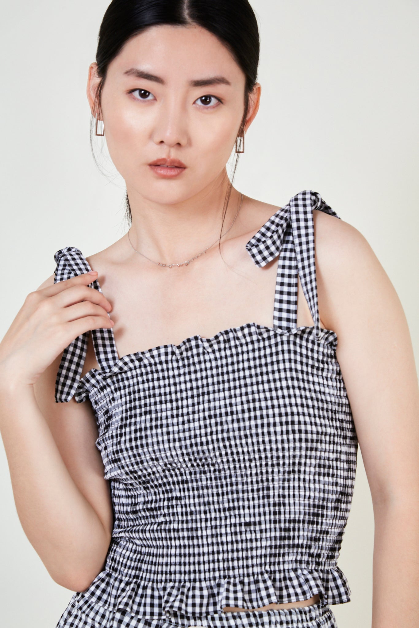 Black gingham ruched tie strap tank_3
