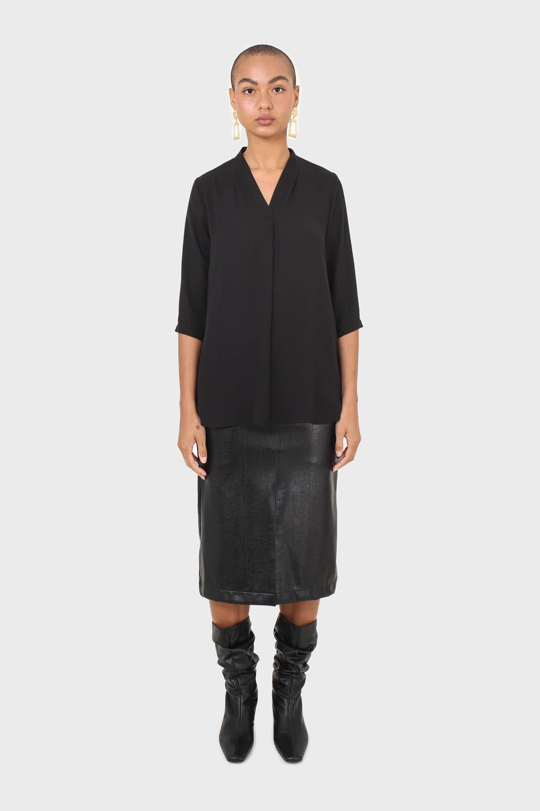 Black classic deep V blouse_3