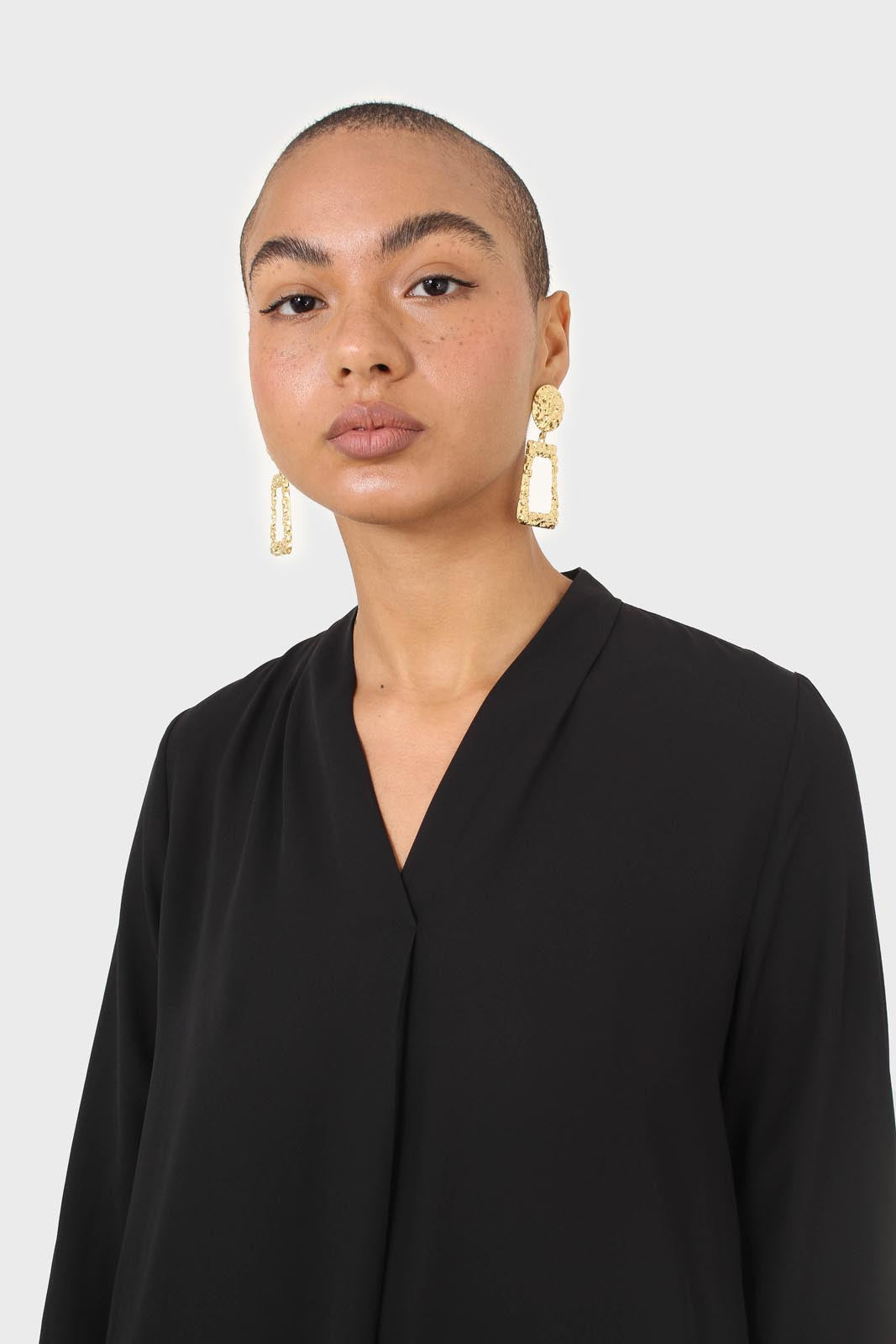 Black classic deep V blouse_4