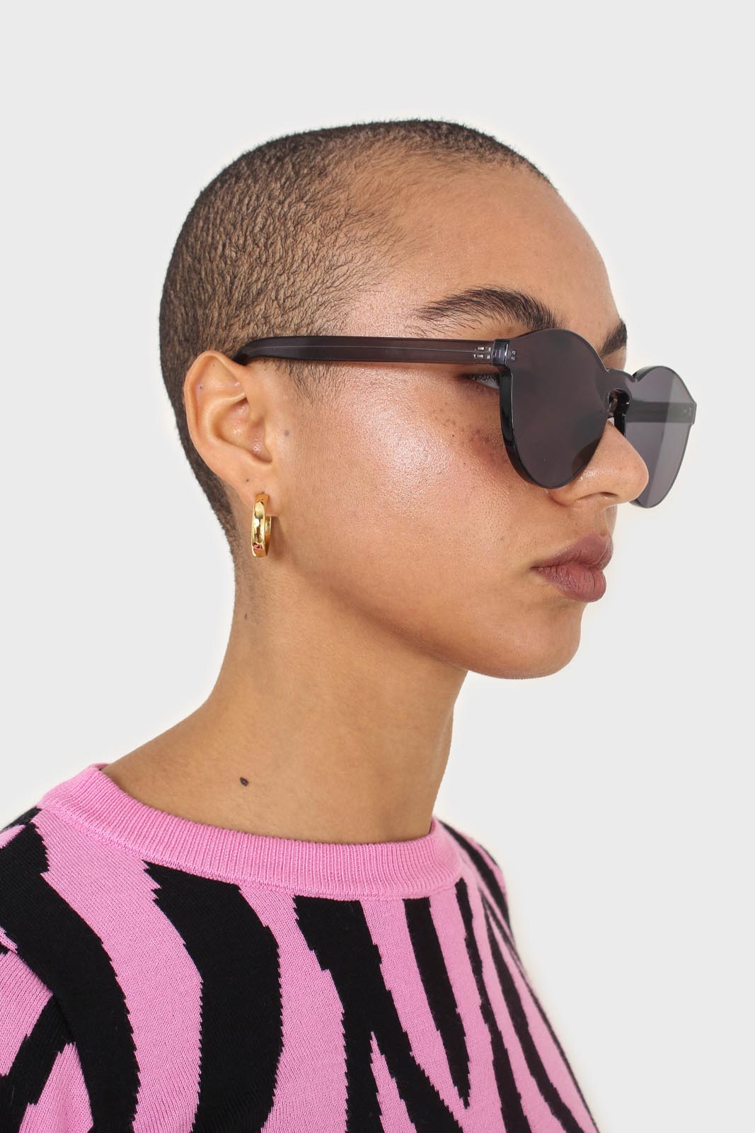 Charcoal frameless round sunglasses_5