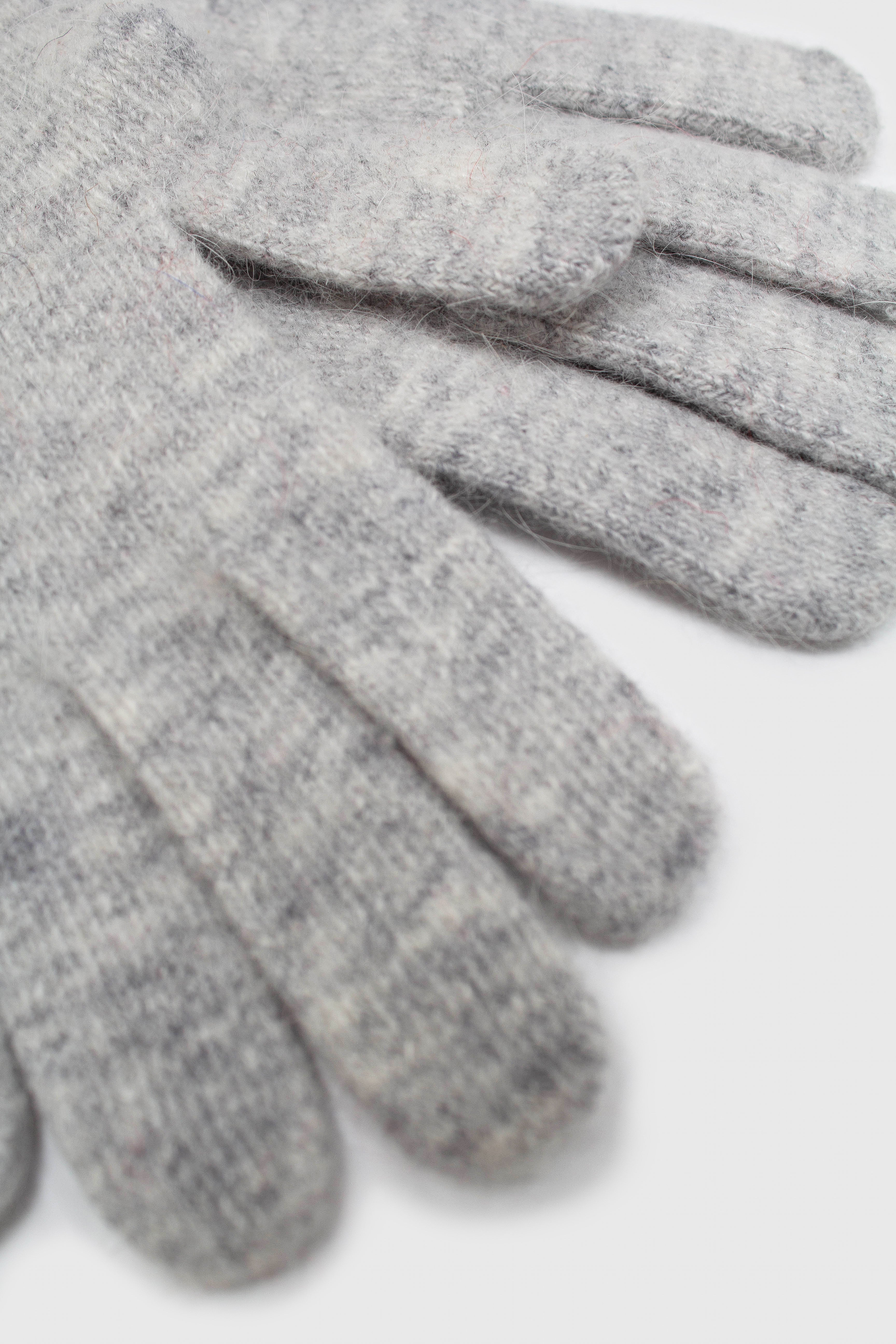 Light grey mohair gloves_4