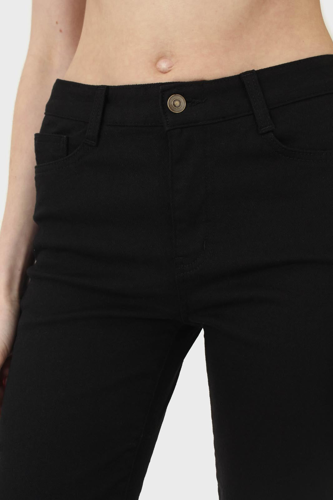 Black cut bottom boyfriend jeans - 2005_5