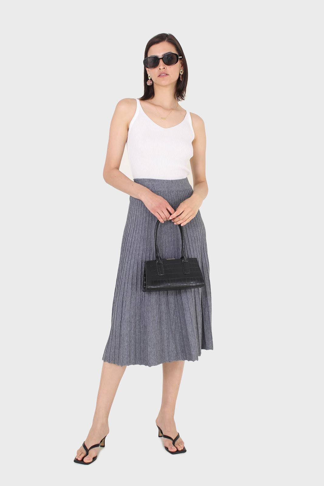 Grey lined midi length flare knit skirt_4