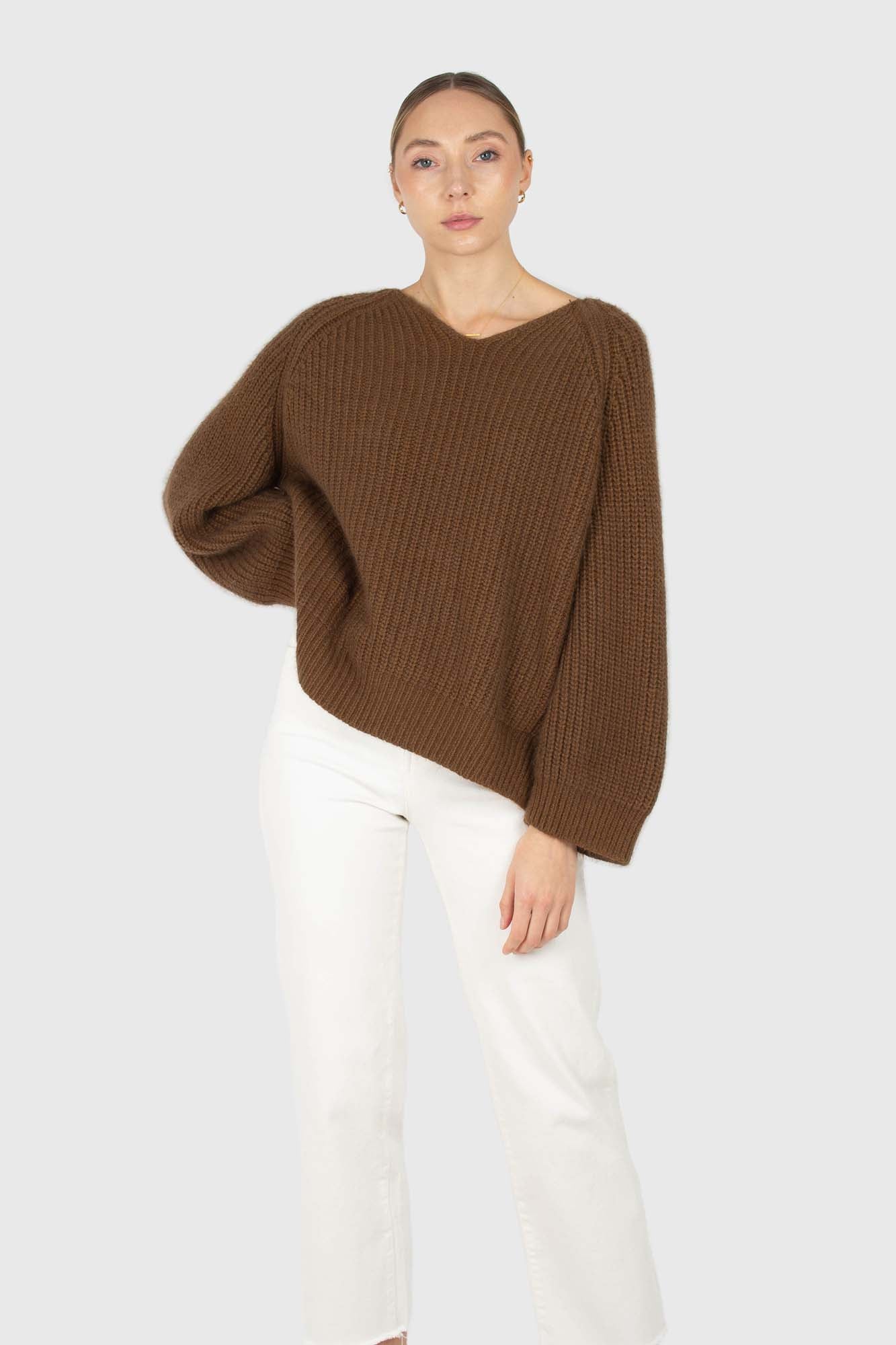 Brown furry angora ribbed V-neck jumper_4