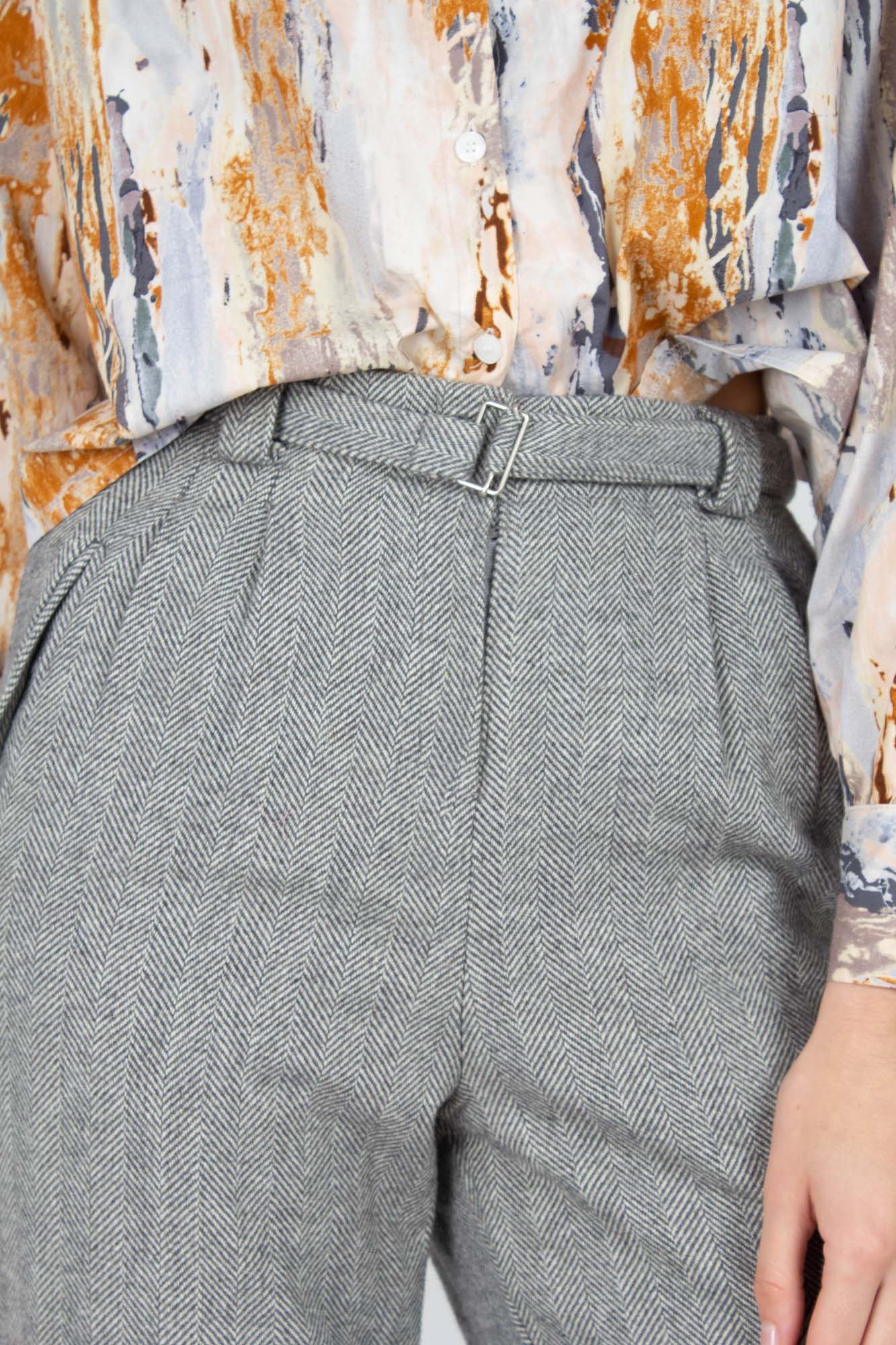 Grey herringbone belted wool trousers_3