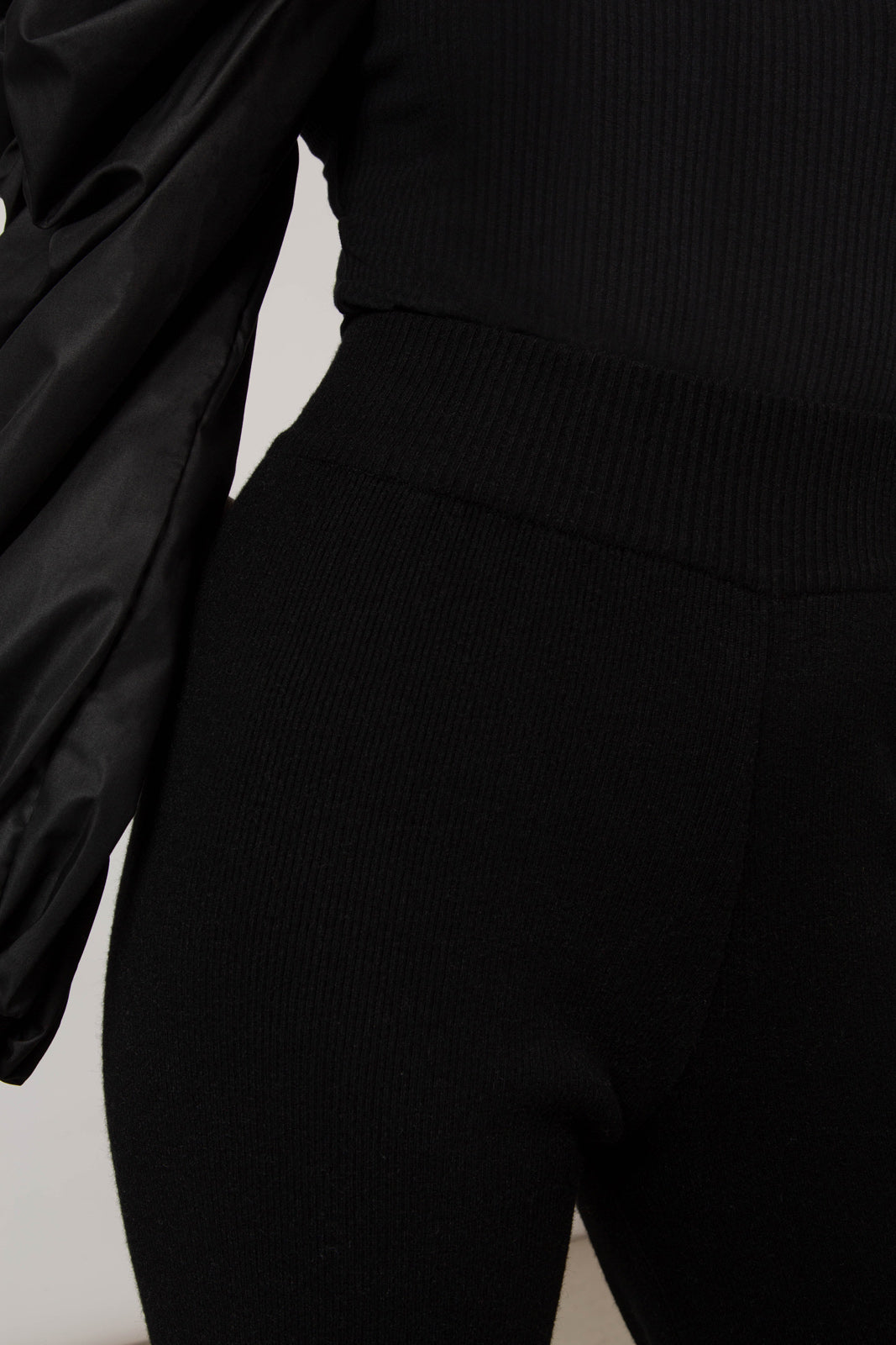 Black wool blend knit trousers_5