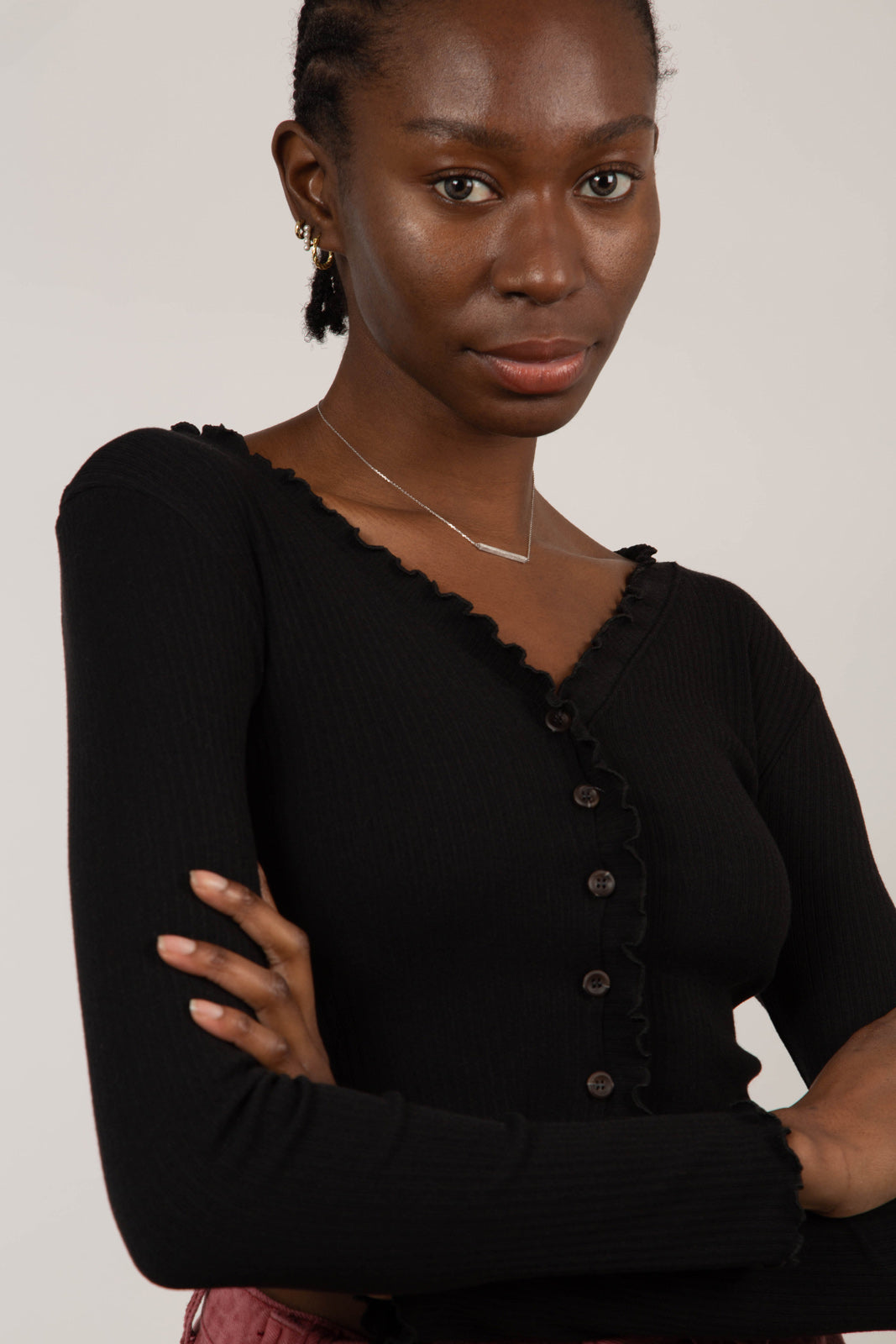 Black ruffle trim button up top_3