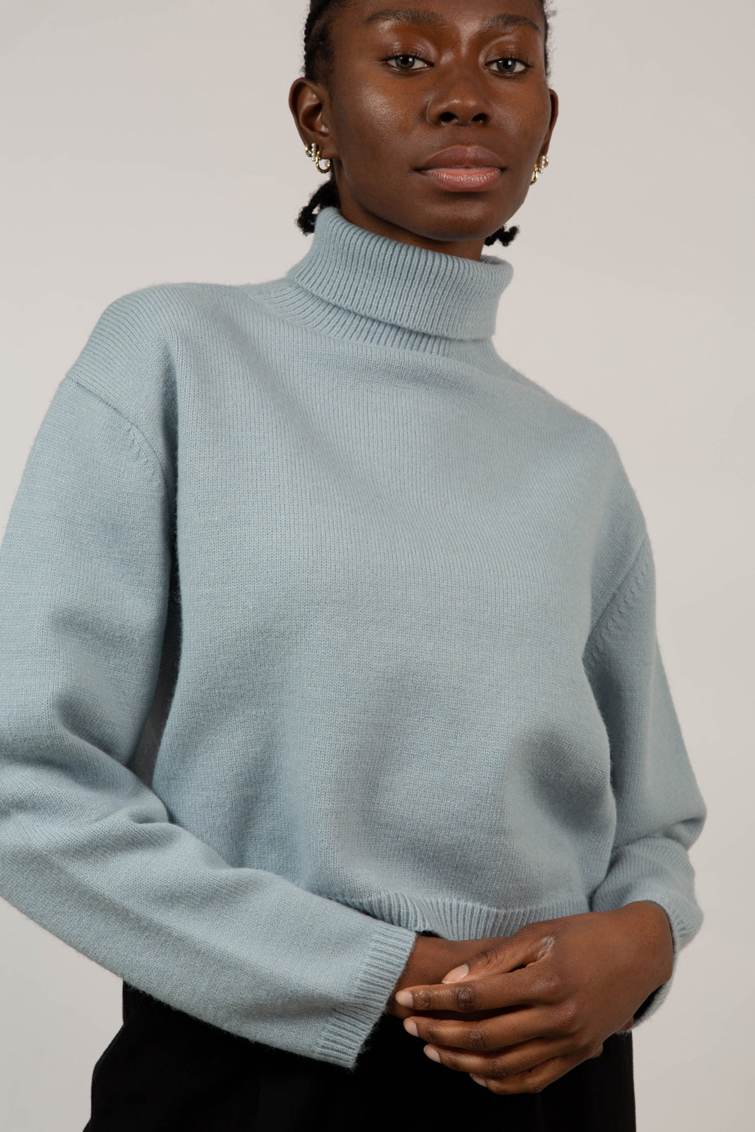 Baby blue cropped turtleneck jumper_3