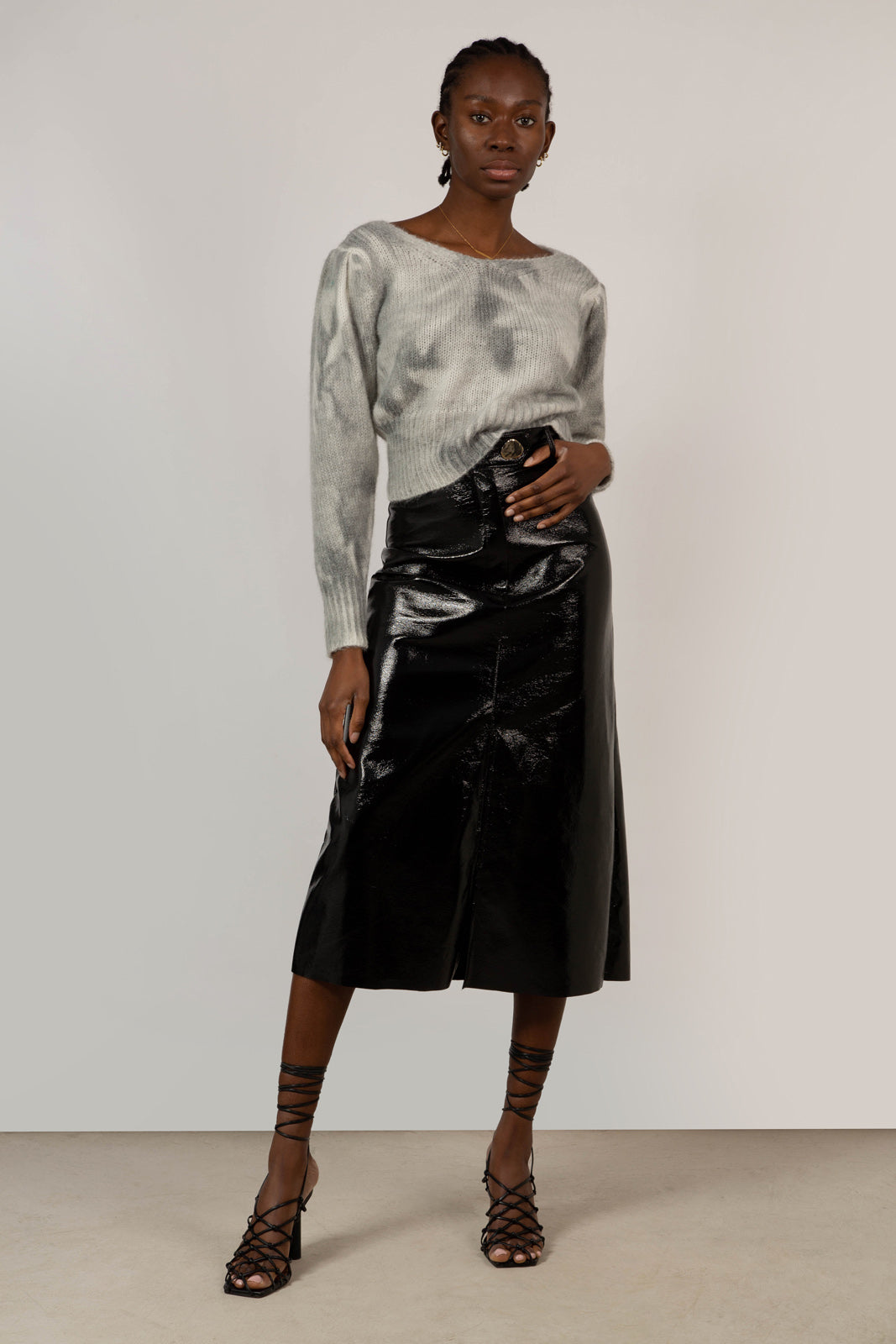 Grey tie-dye V-neck jumper_6