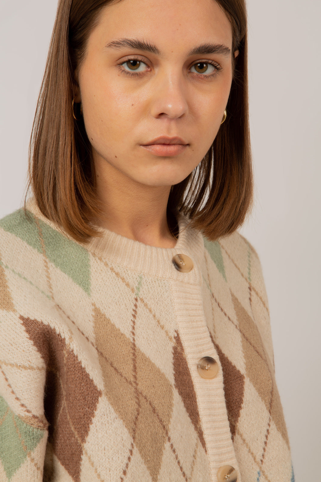 Ivory and khaki argyle cardigan_2