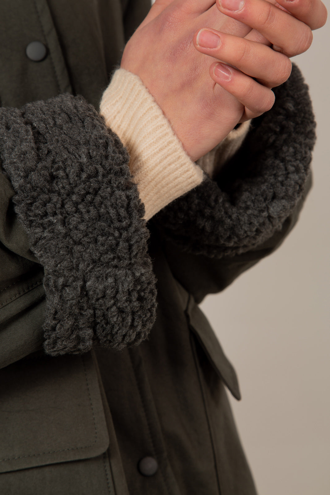 Charcoal teddy lined cinch back parka_6