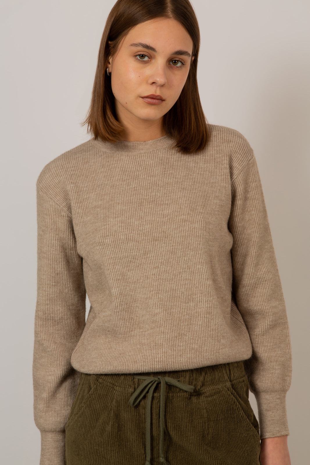 Beige ribbed crew neck jumper_3