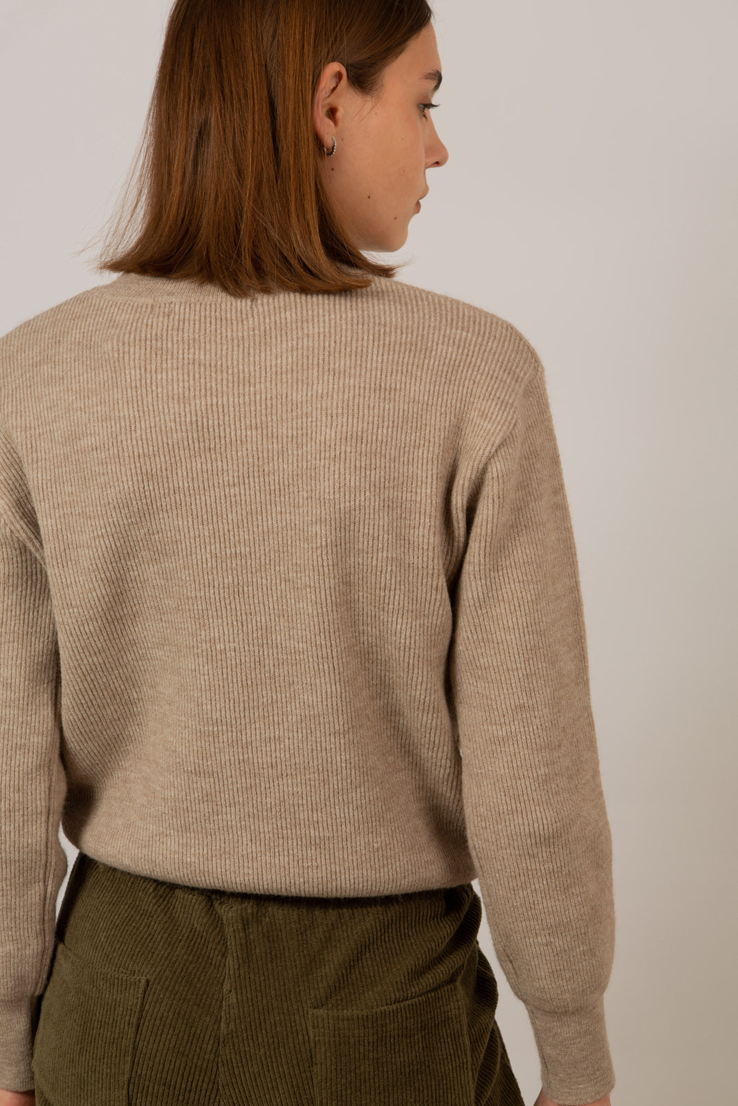Beige ribbed crew neck jumper_5