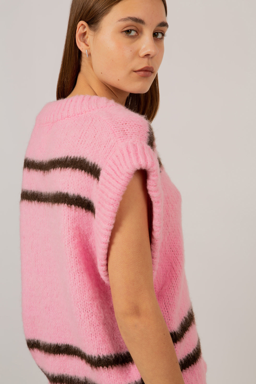Pink and black striped alpaca-wool blend sweater vest_5