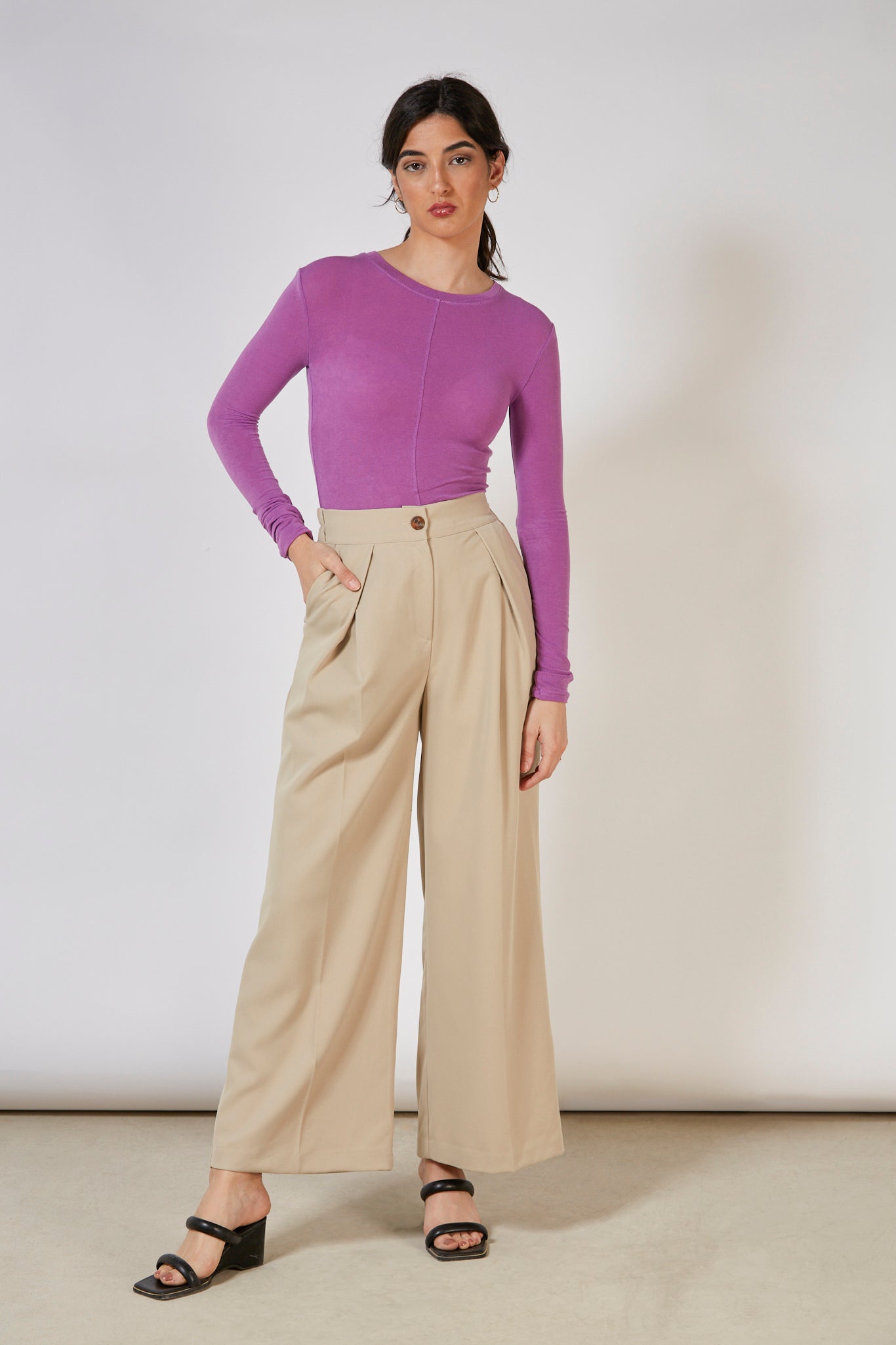 Bright purple fitted long sleeved top_3