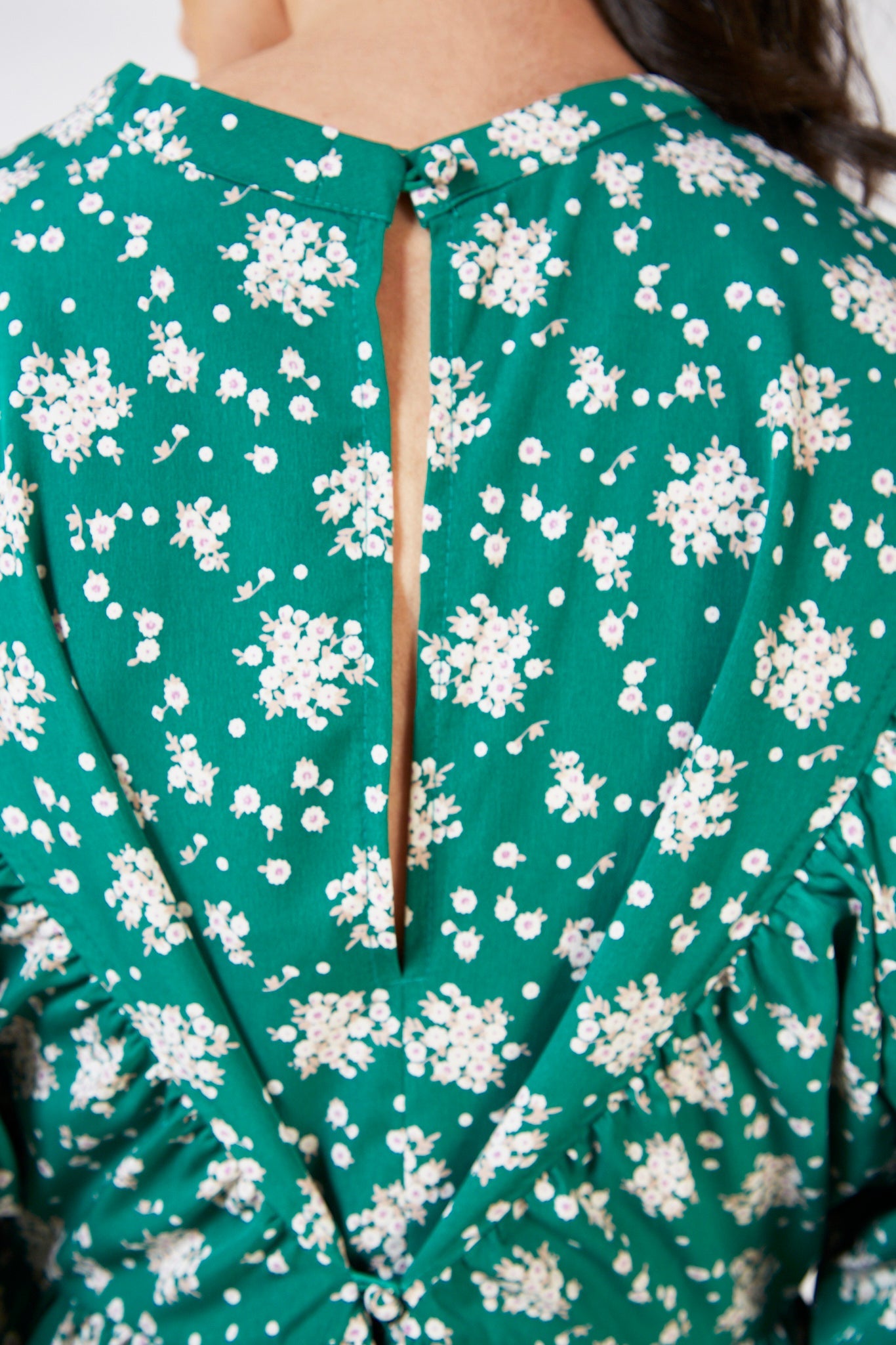 Green printed long sleeved dress_5