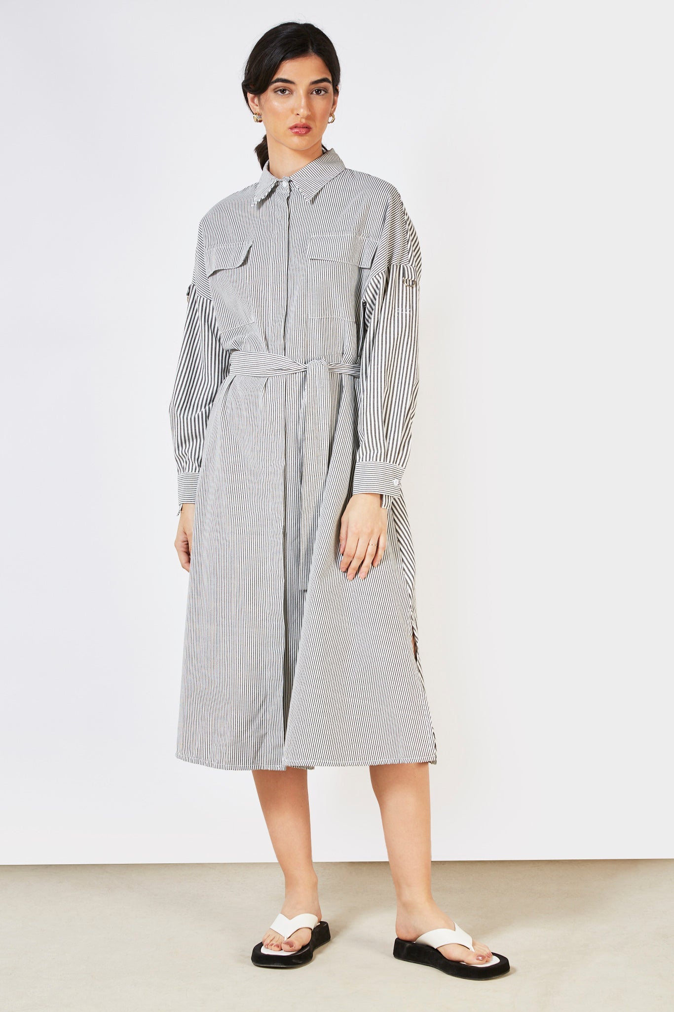 Grey and white contrast thin striped tie waist dress_1