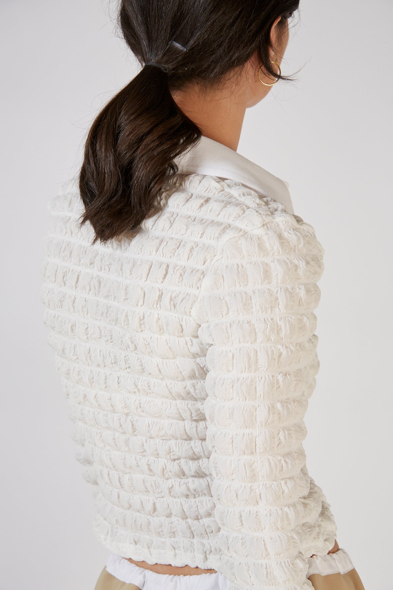 White textured puff shirt_5