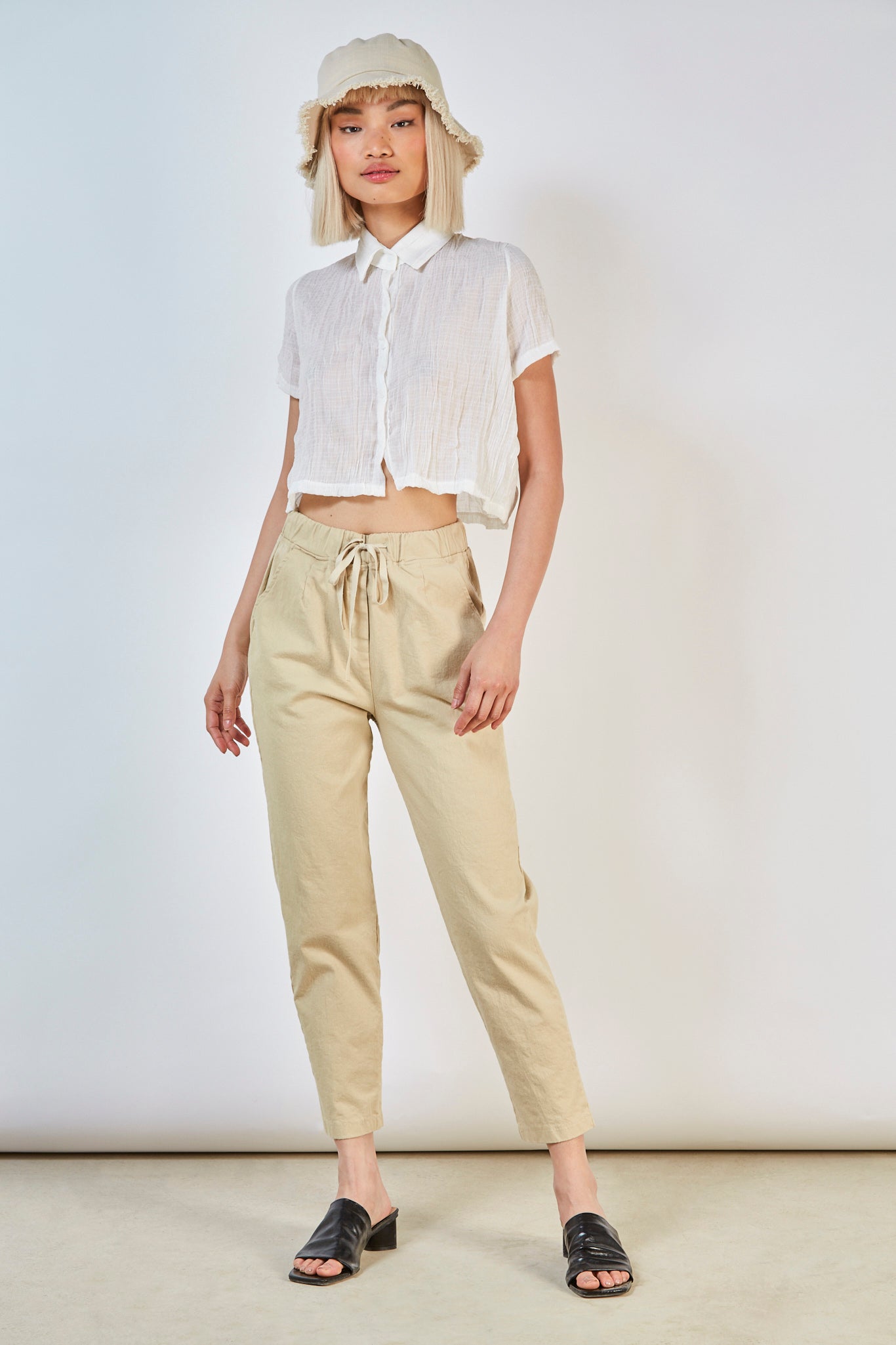 Beige loose fit drawstring trousers_2