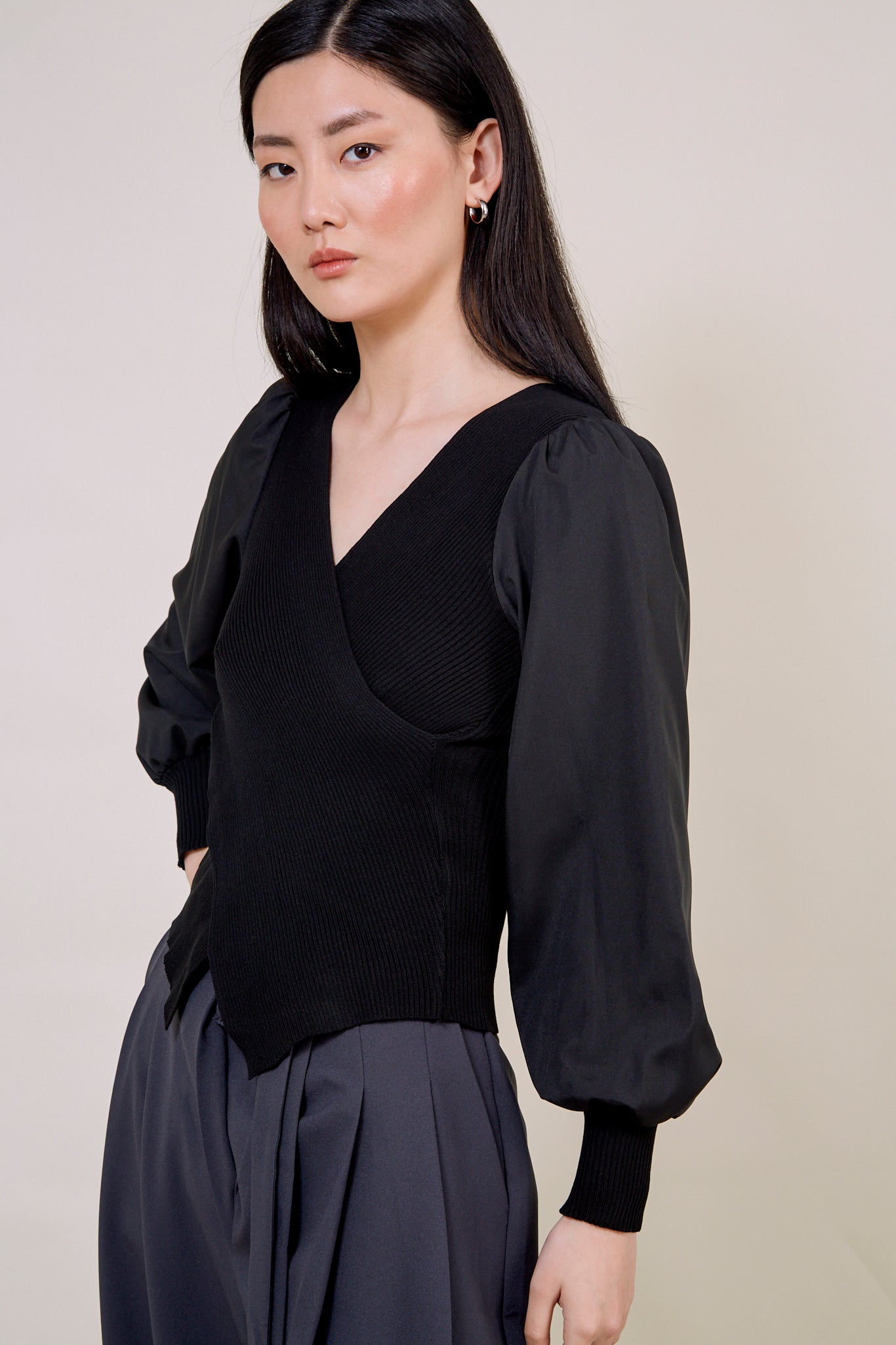 Black contrast satin sleeved top_4
