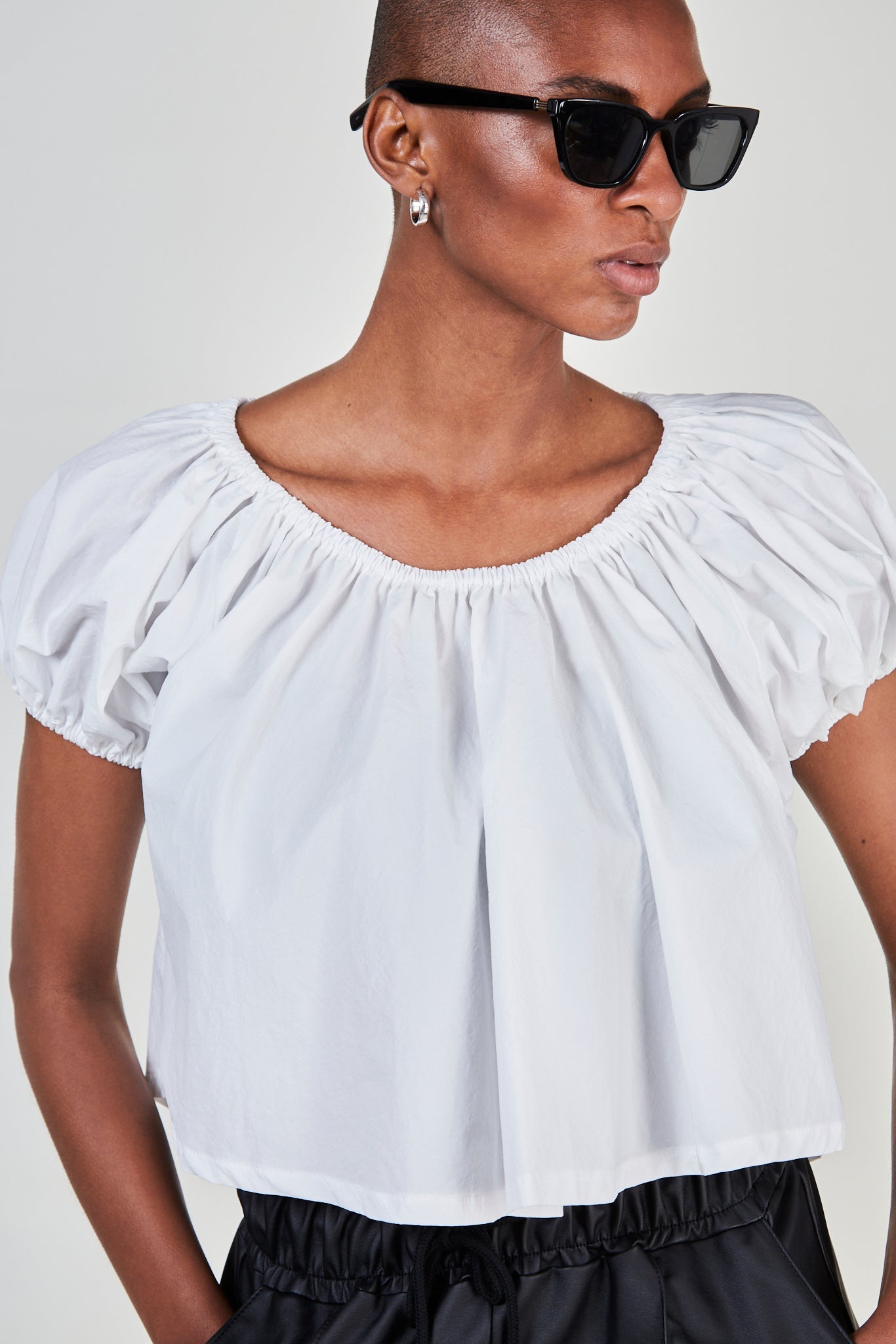 White ruched trim off shoulder top_1