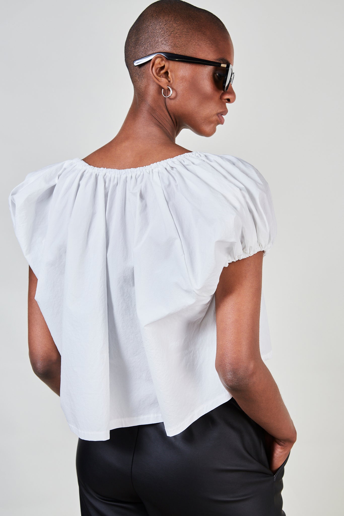 White ruched trim off shoulder top_2