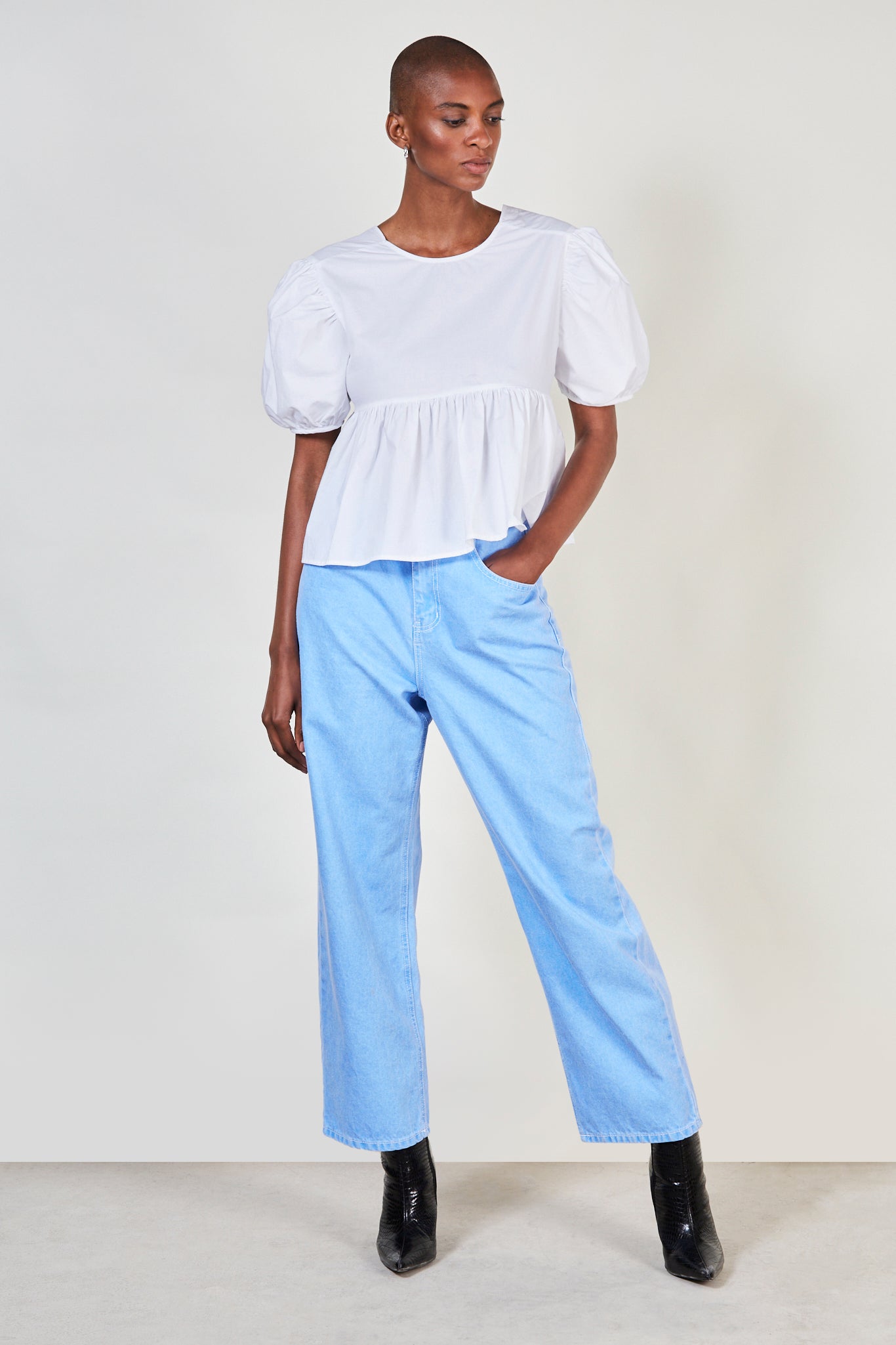 White tie back short sleeved top_1