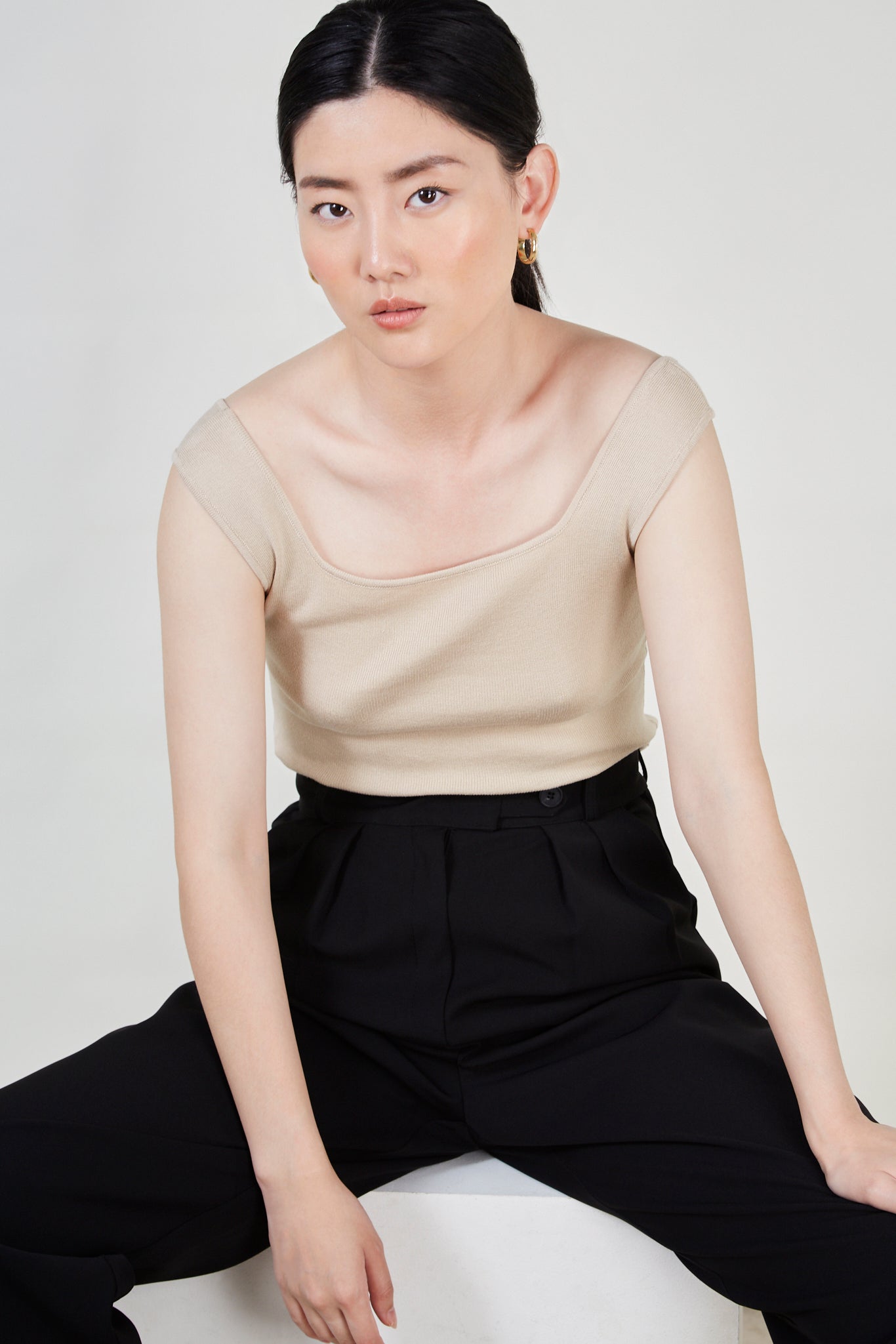 Beige square neck knit tank_4