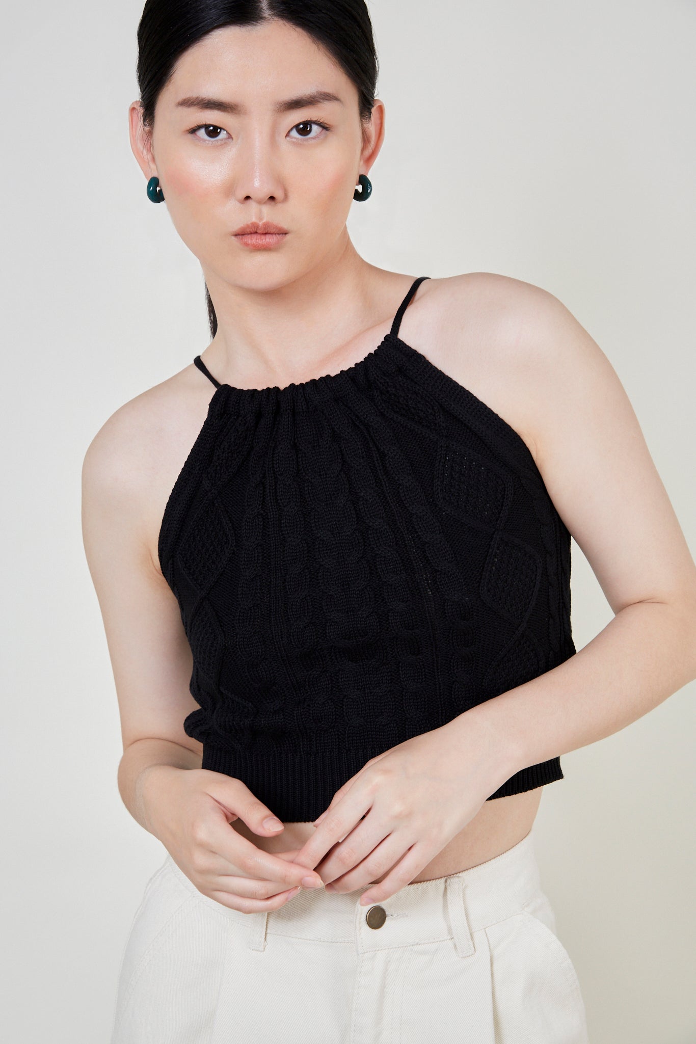 Black cable knit halter neck knit top_2