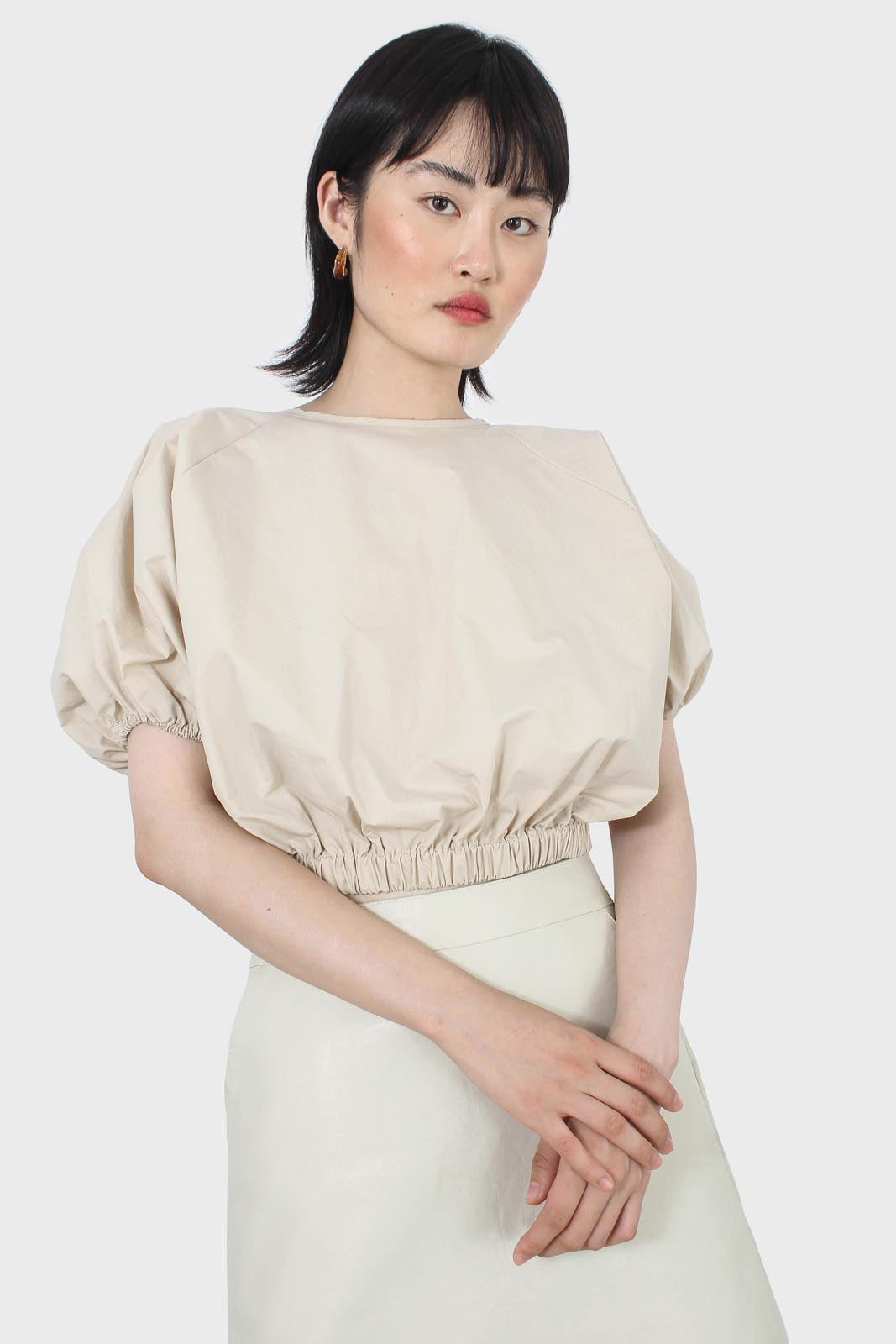 Beige ruched hem puff cropped top_3