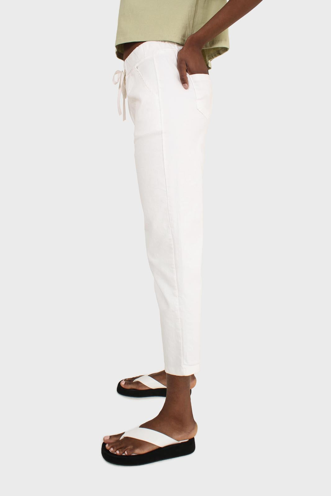 White dart front loose fit drawstring trousers_4