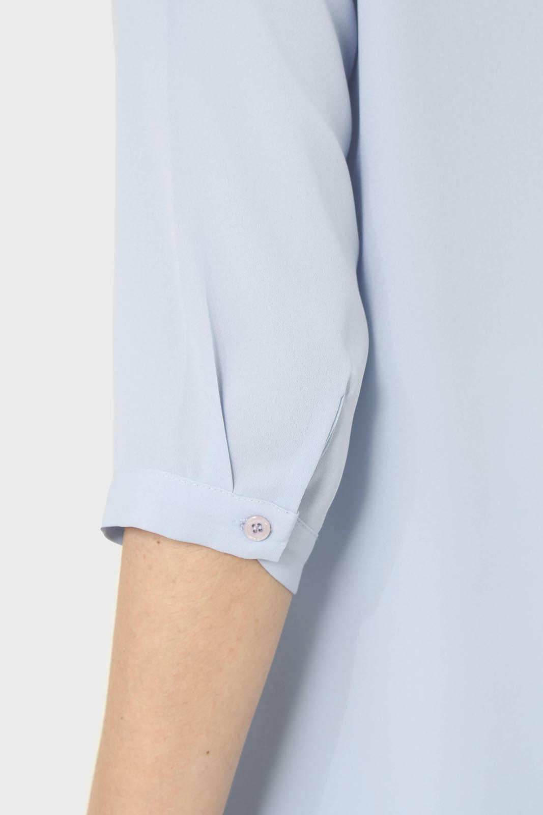 Light blue classic deep V mid sleeve blouse_5