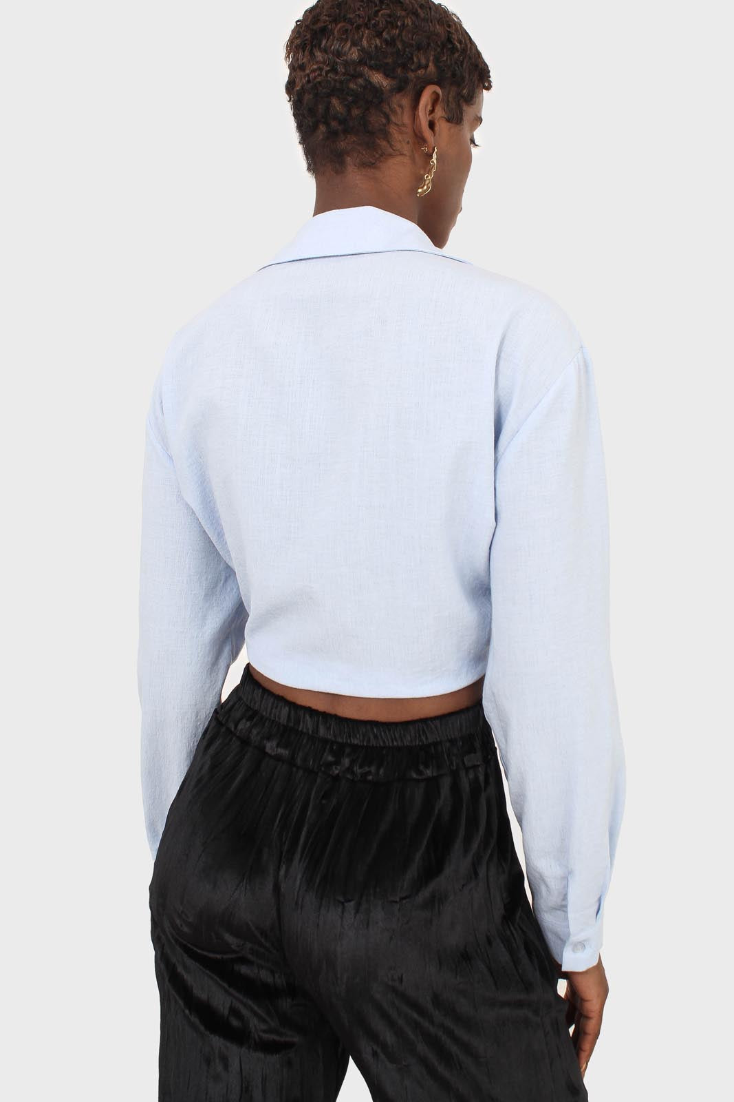 Pale blue linen plunging tie front shirt_4